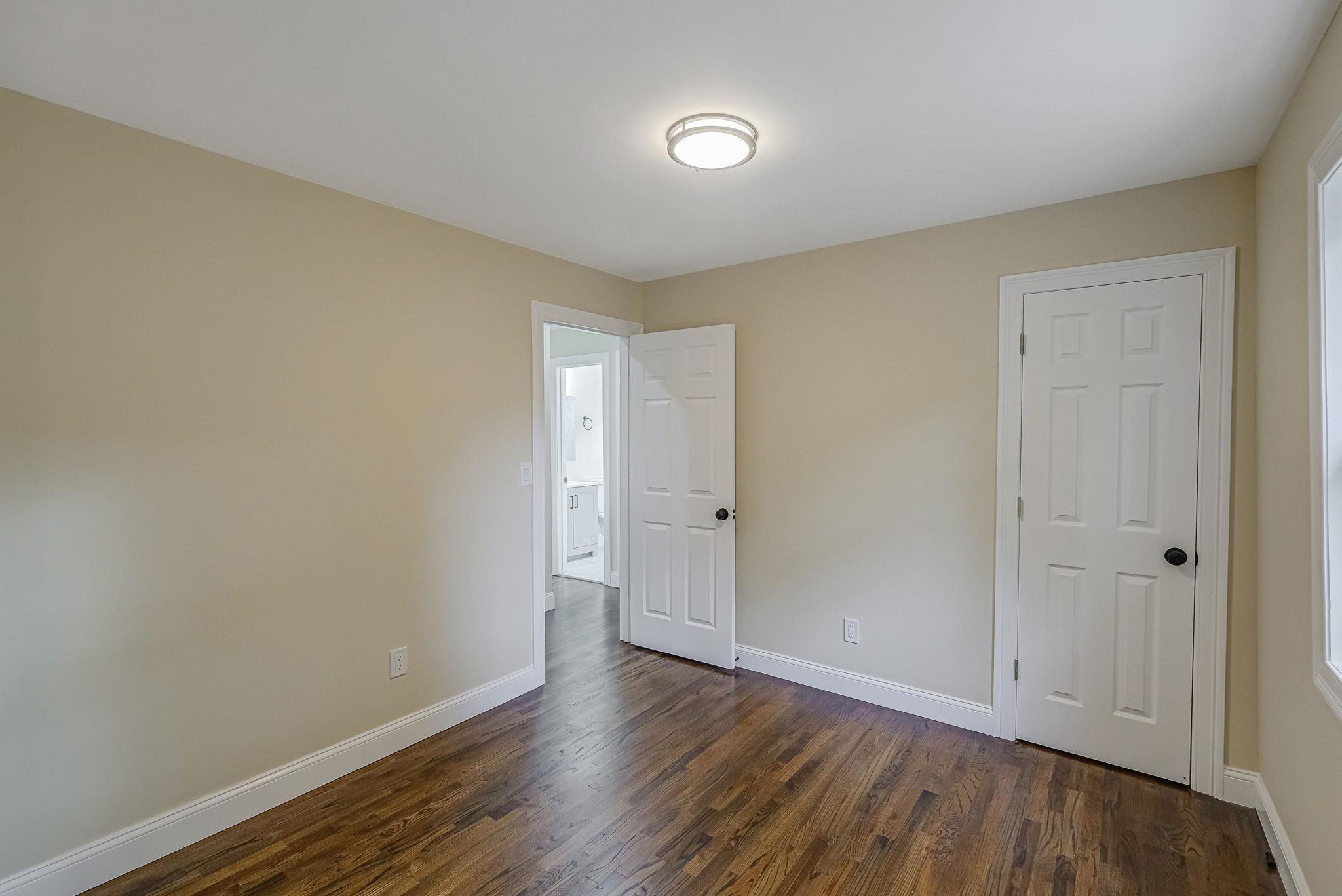 36 Ozark Street, Ronkonkoma, New York image 16