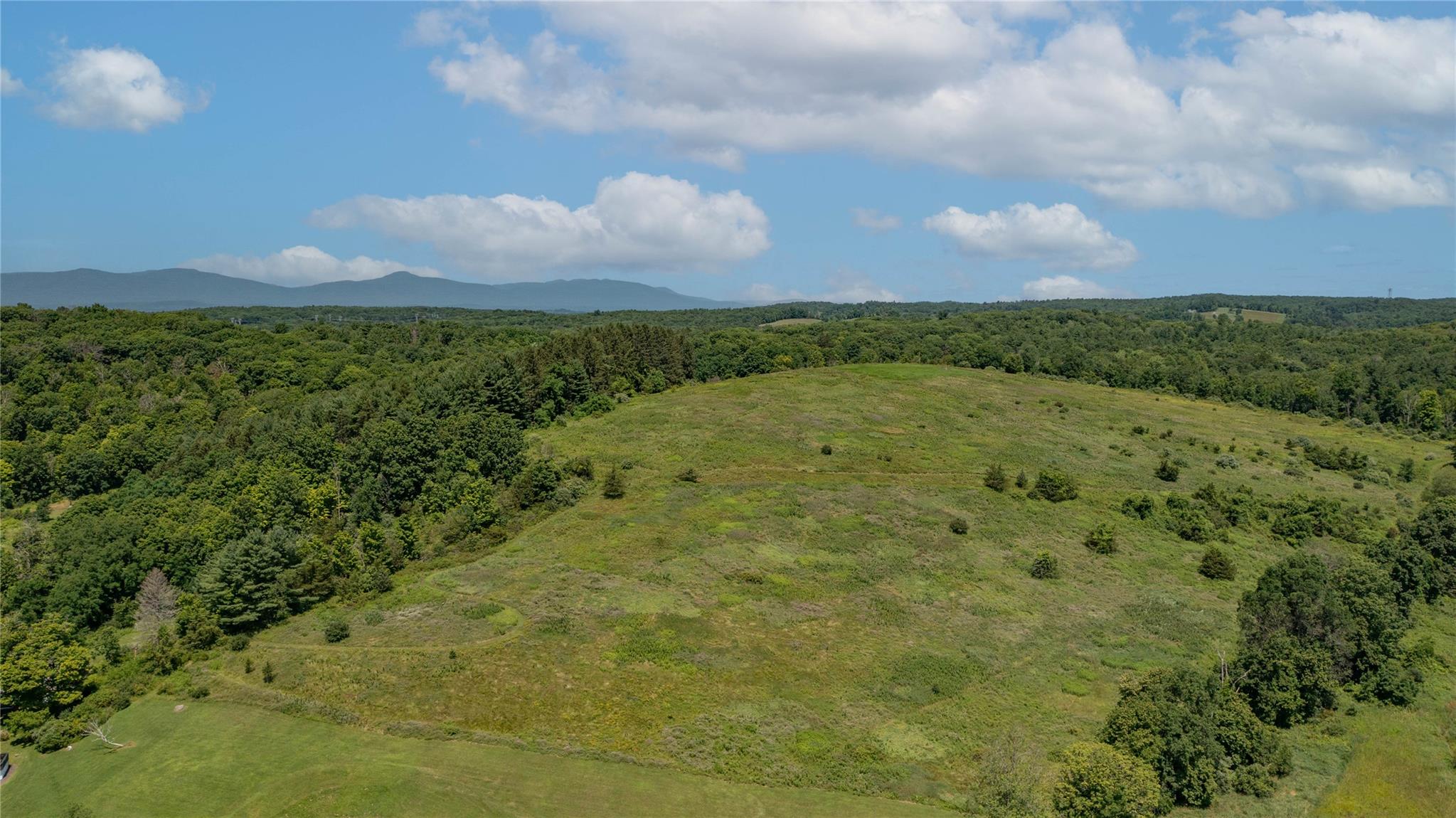 Red Hook, New York 12571, United States, 3 Bedrooms Bedrooms, ,5 BathroomsBathrooms,Residential,Active,170245