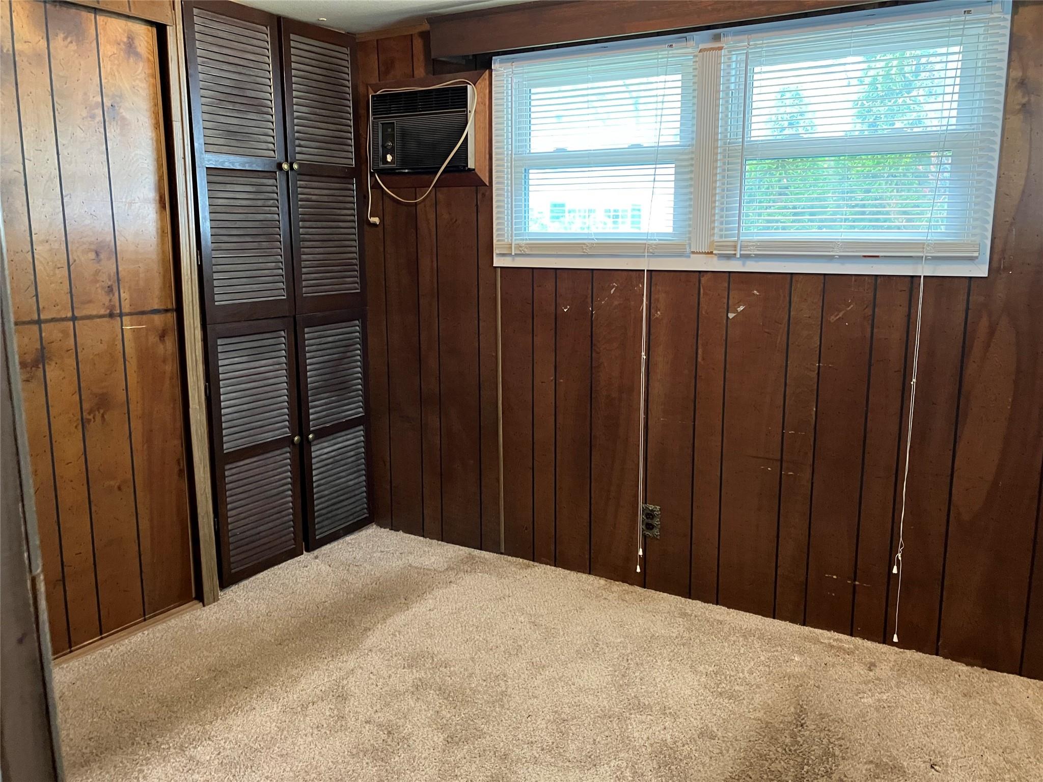 B20 Riverleigh, Riverhead, New York image 4
