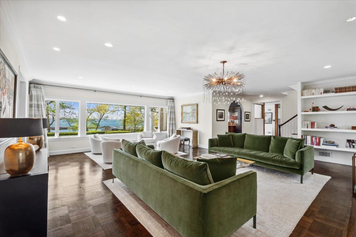 100 Park Avenue, Larchmont, New York image 6