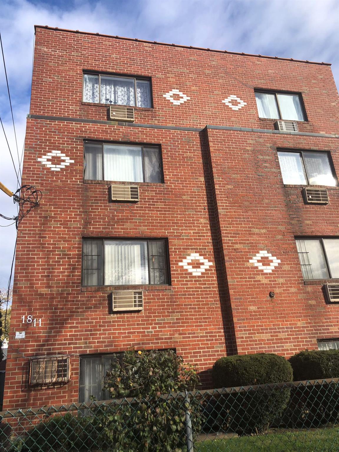 1811 123rd Street #4A, College Point, New York image 1