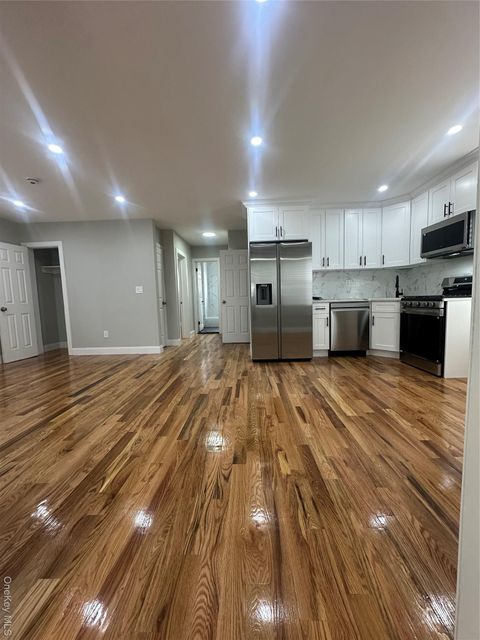 Apartment For Sale - 14587 183rd Street<br/> Springfield Gardens, NY 11413