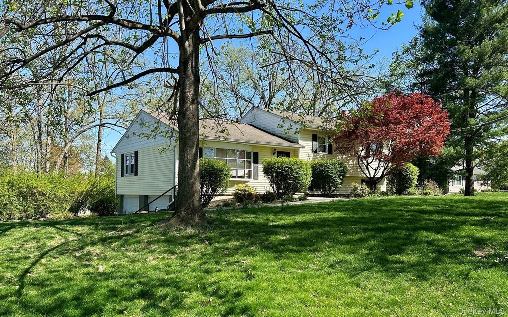 Photo of 3 Regimental Place, New Windsor, NY 12553 (MLS # 987124)