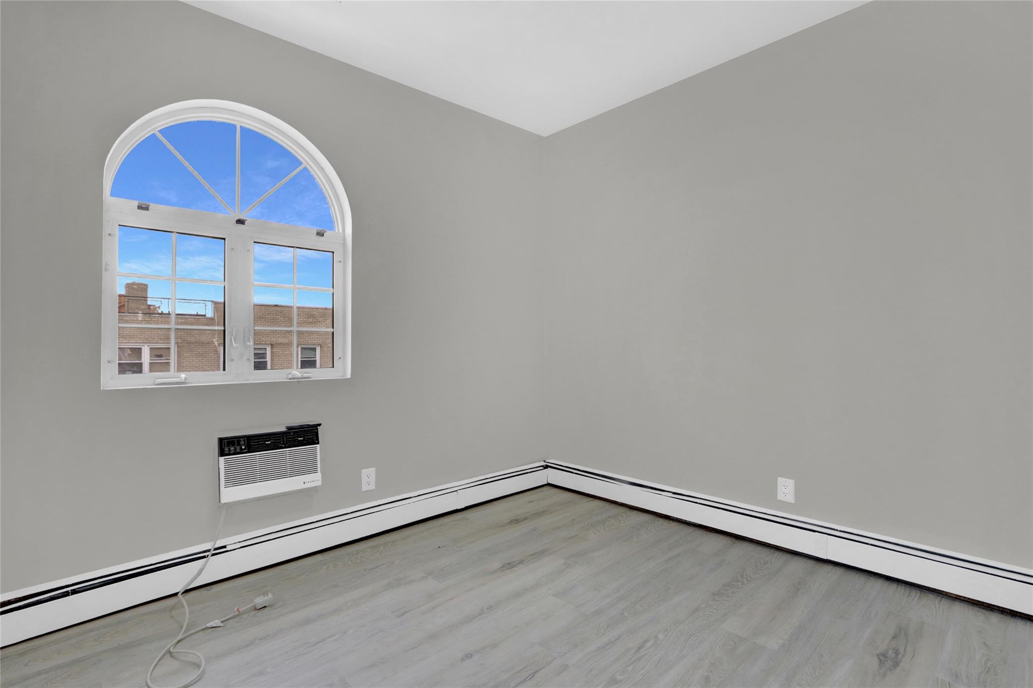 981 Oceanfront, Long Beach, New York image 28