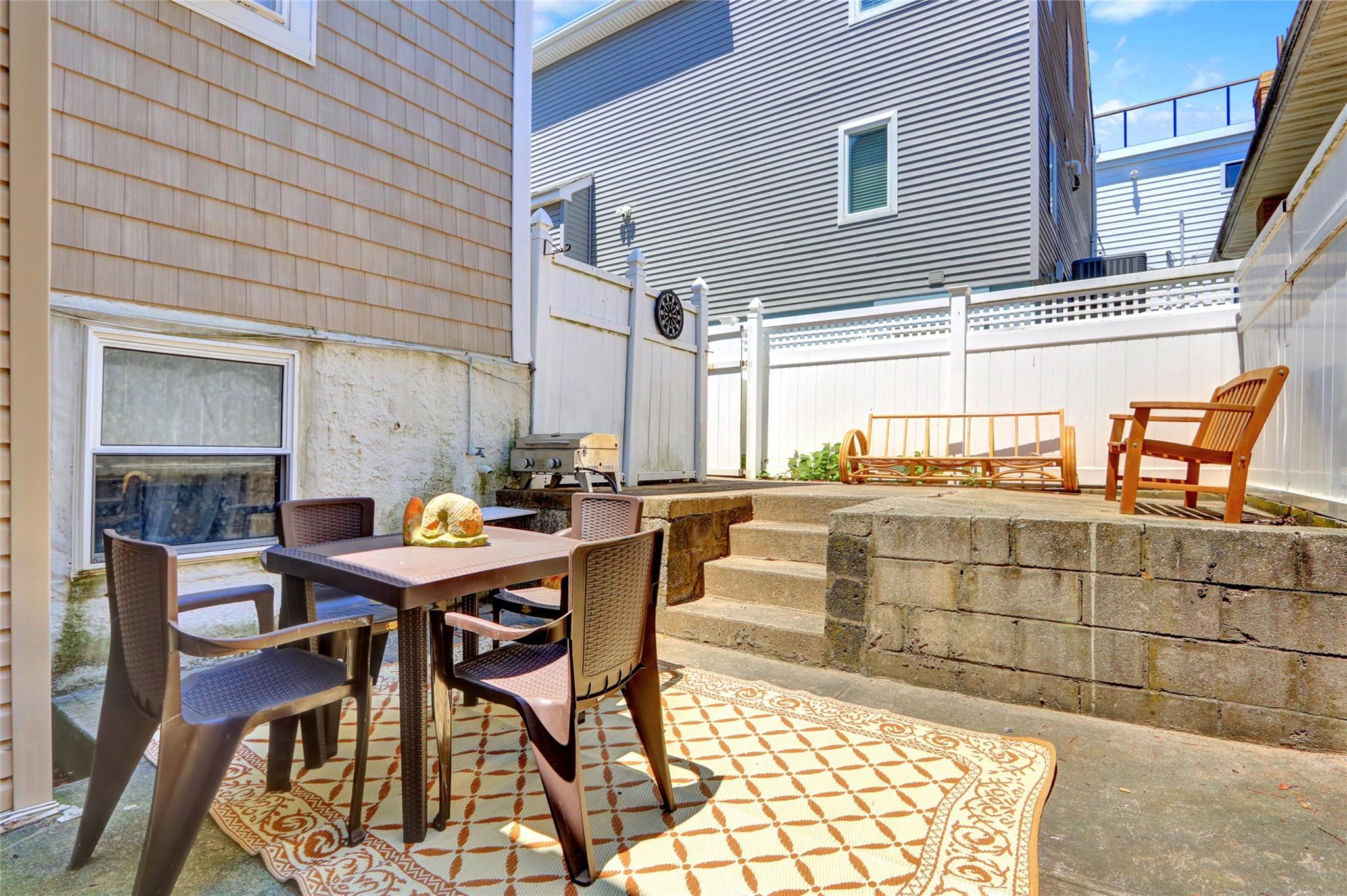 981 Oceanfront, Long Beach, New York image 38