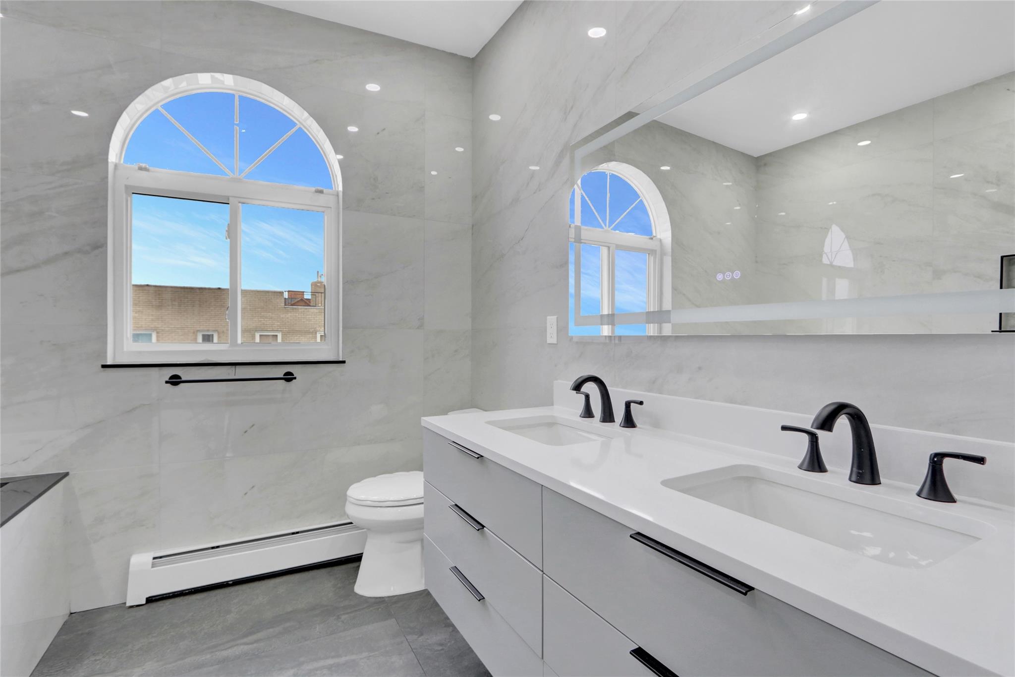 981 Oceanfront, Long Beach, New York image 23