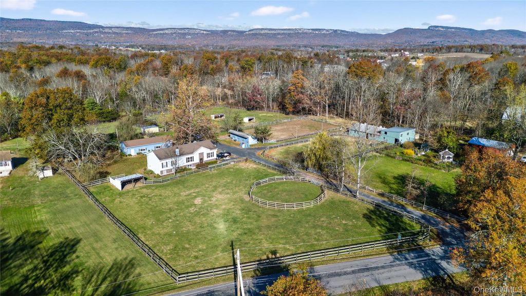 Photo of 99 Dusinberre Road, Gardiner, NY 12525 (MLS # 900757)