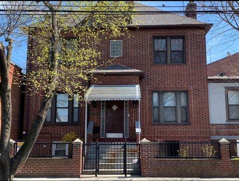 2564 Paulding Avenue Bronx NY 10469