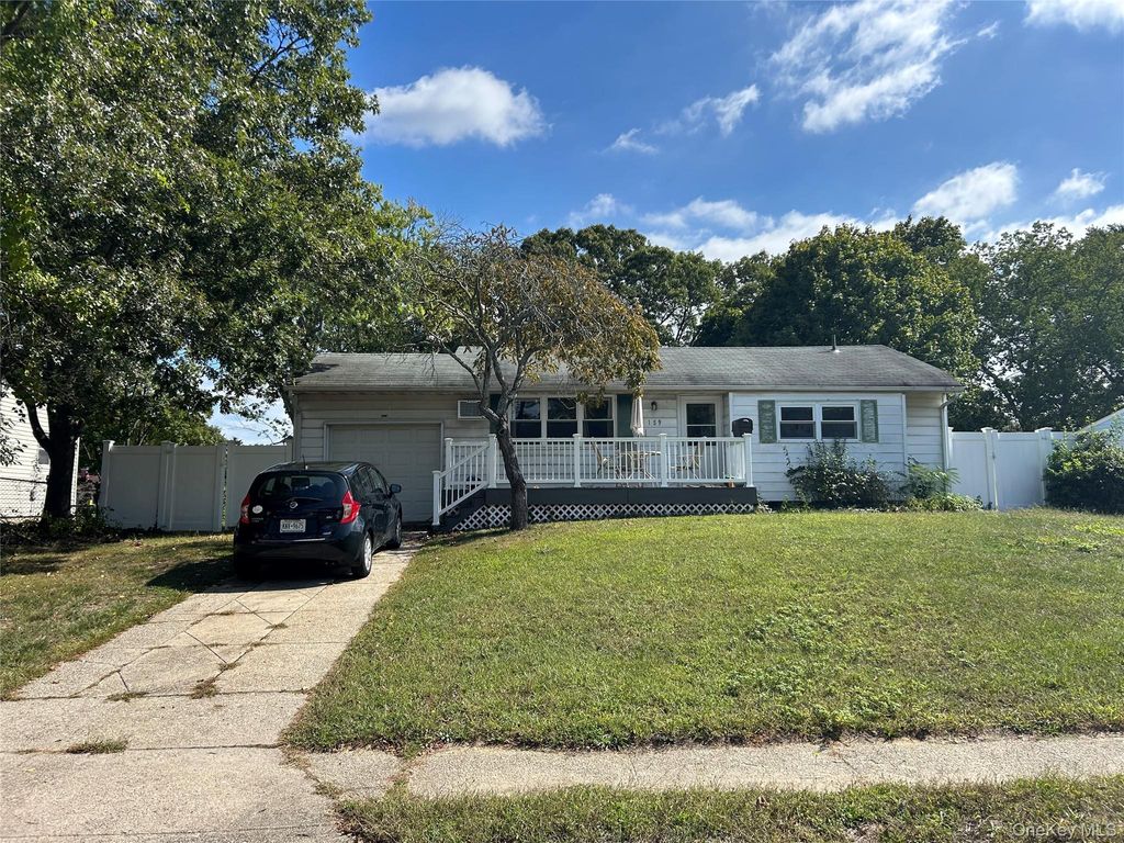 Photo of 189 Whitetail Lane, Central Islip, NY 11722 (MLS # 919207)