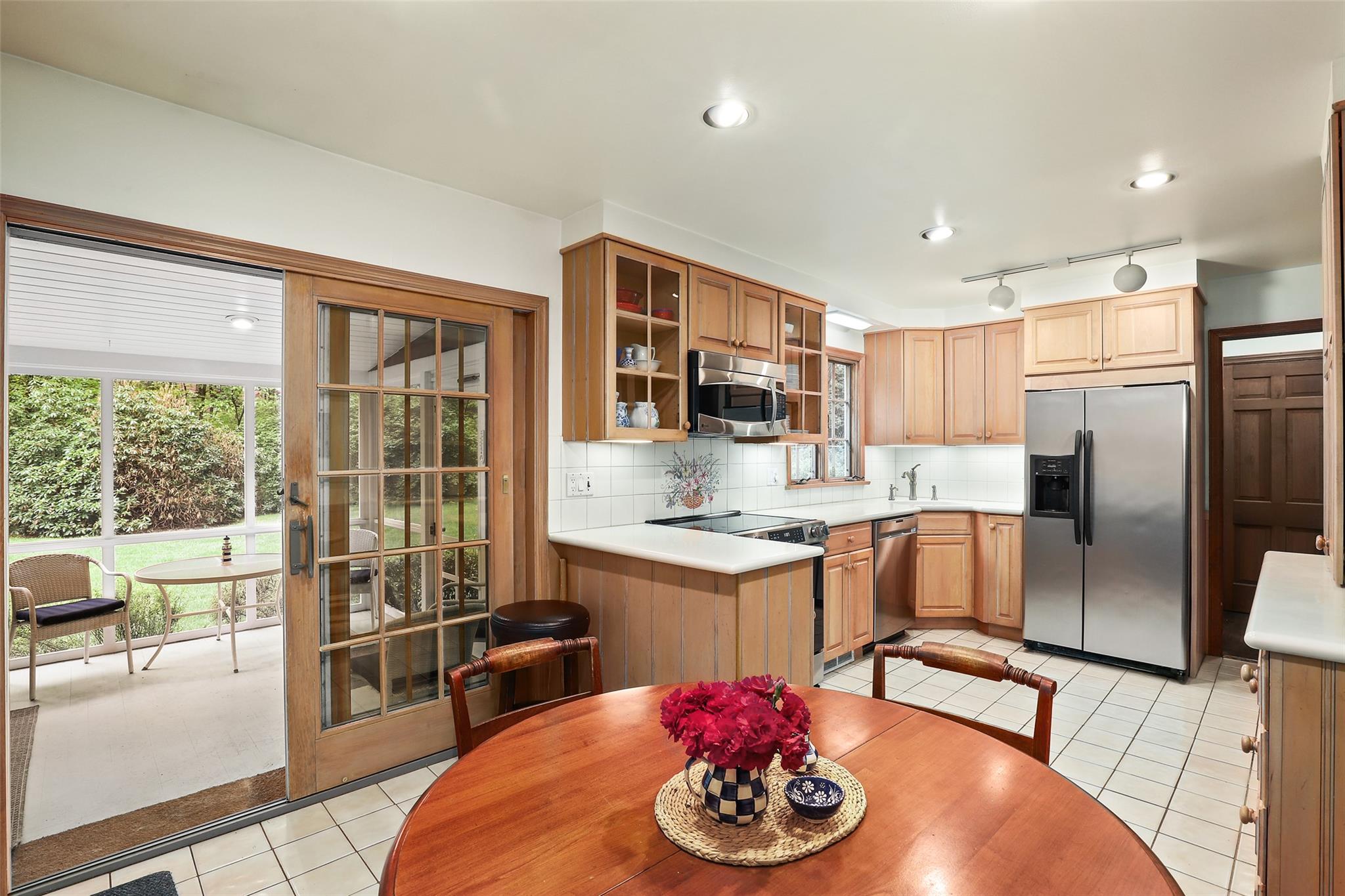 15 Cartway Lane, Bedford, New York image 8