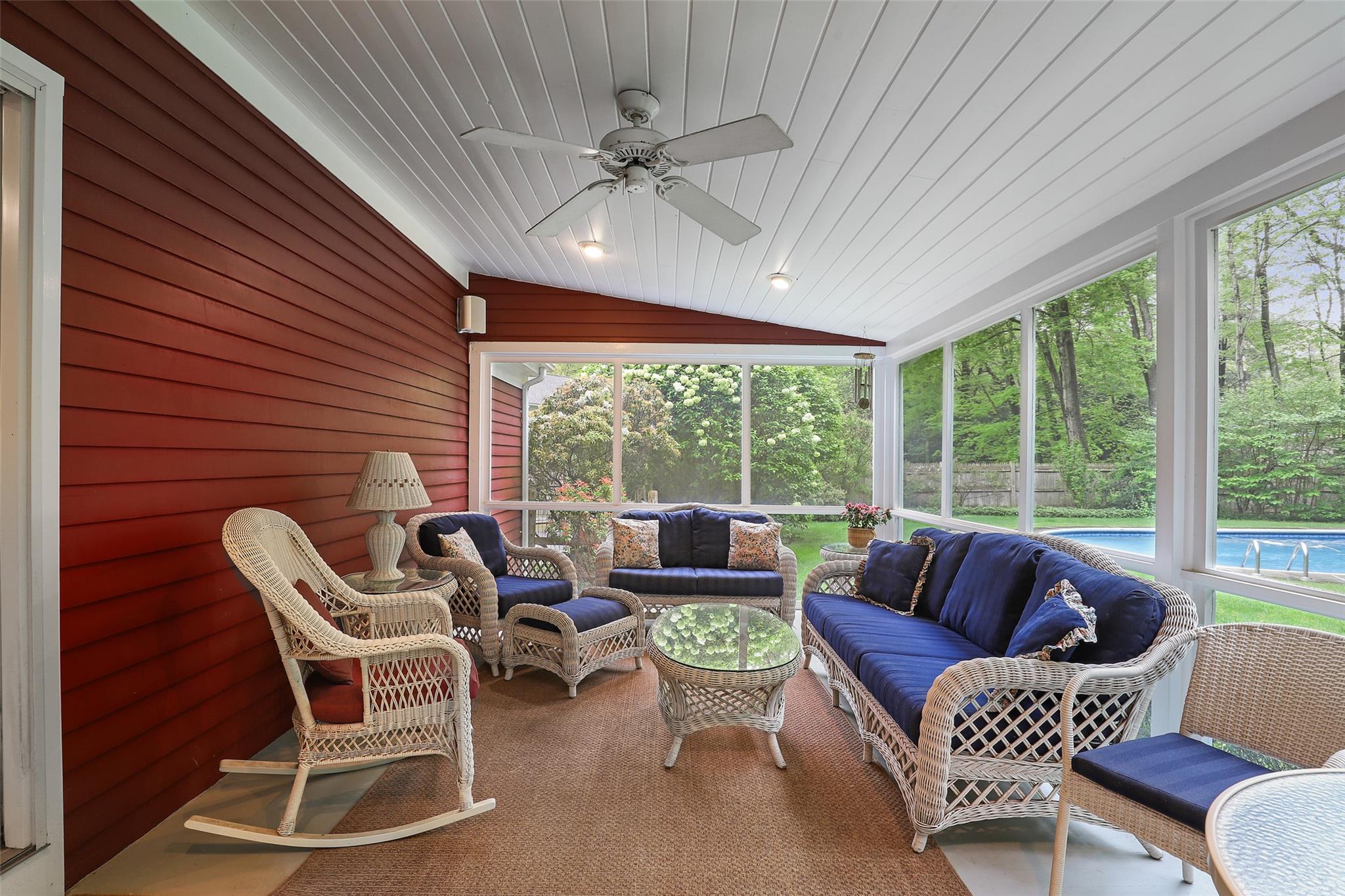 15 Cartway Lane, Bedford, New York image 9