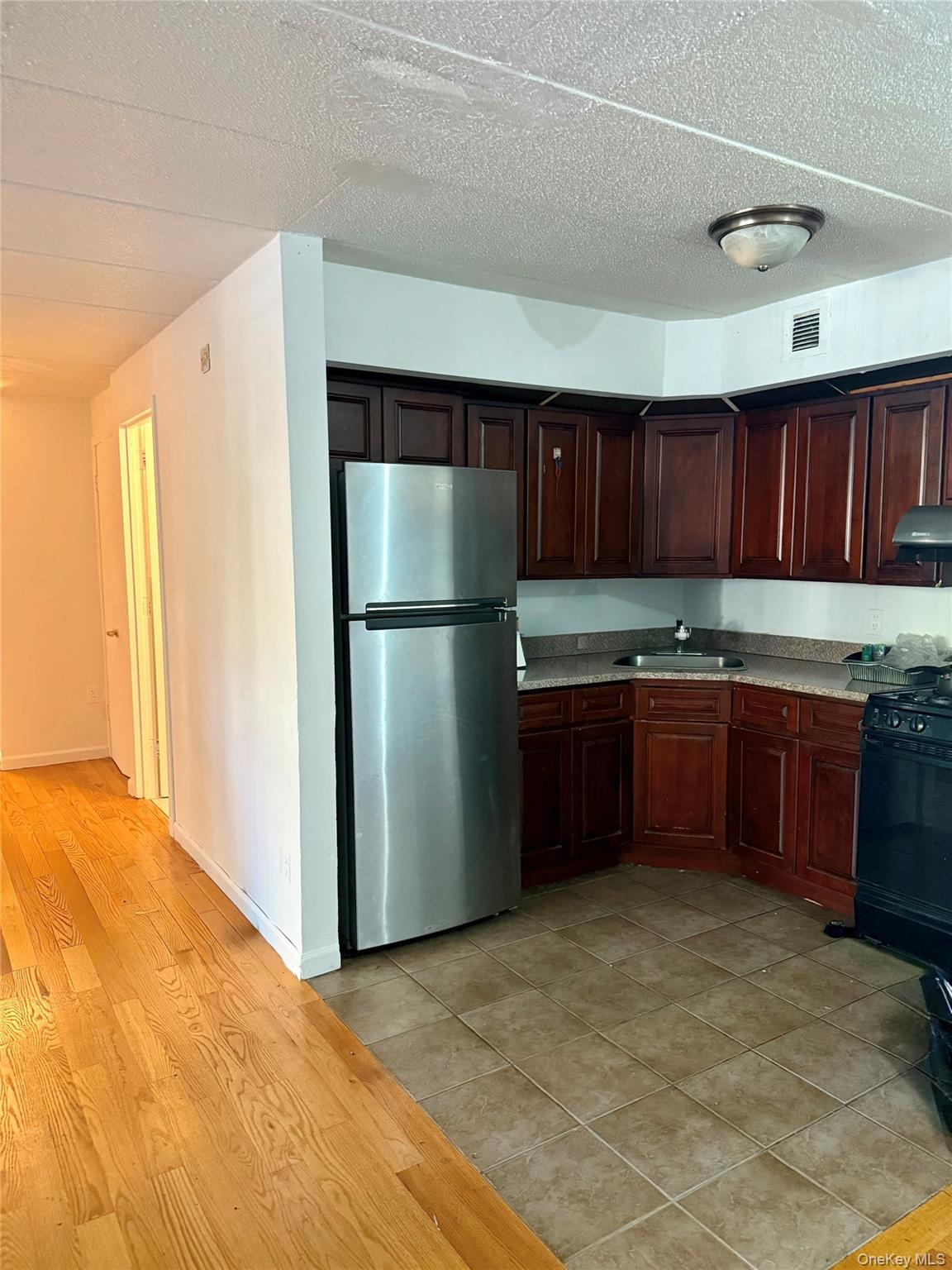 13446 Maple Avenue 1C