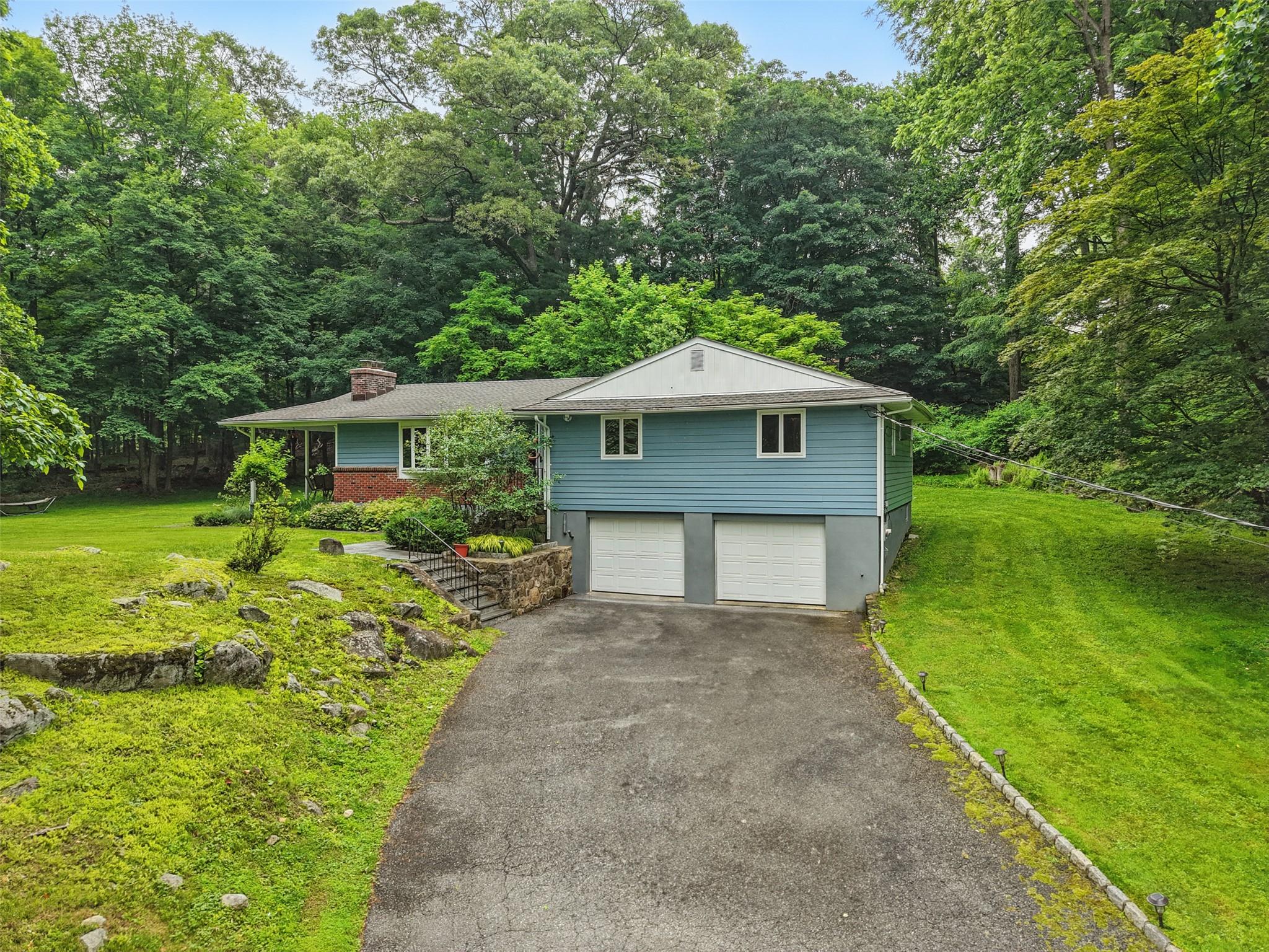 Property for Sale at Furnace Dock Road, Croton-On-Hudson, New York - Bedrooms: 4 
Bathrooms: 3 
Rooms: 8  - $719,000