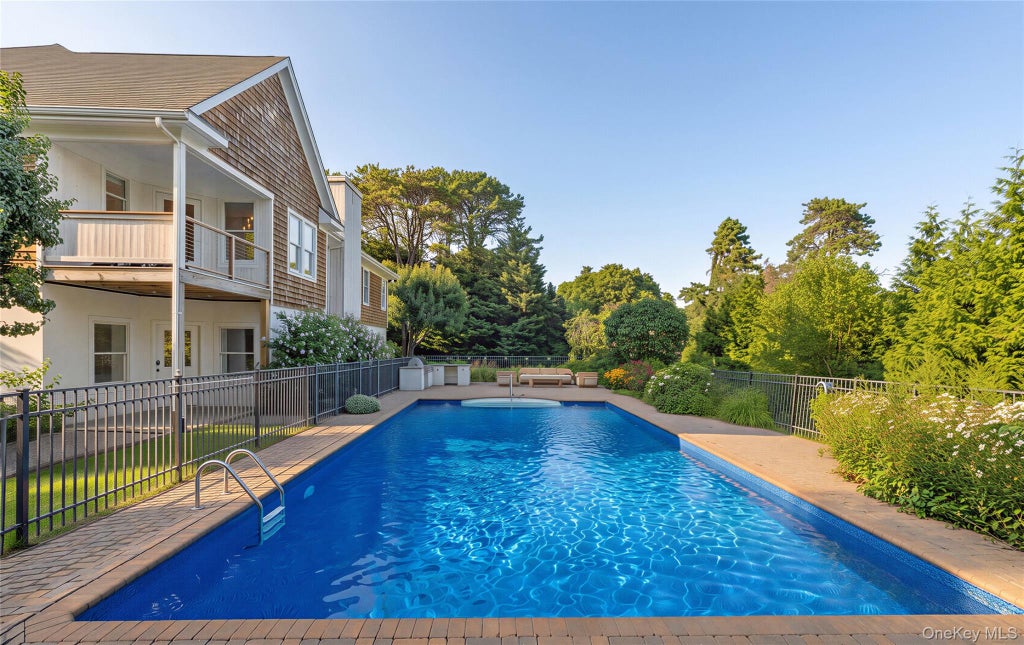 Photo of 10 Peconic View Court, Southampton, NY 11968 (MLS # 1036671)