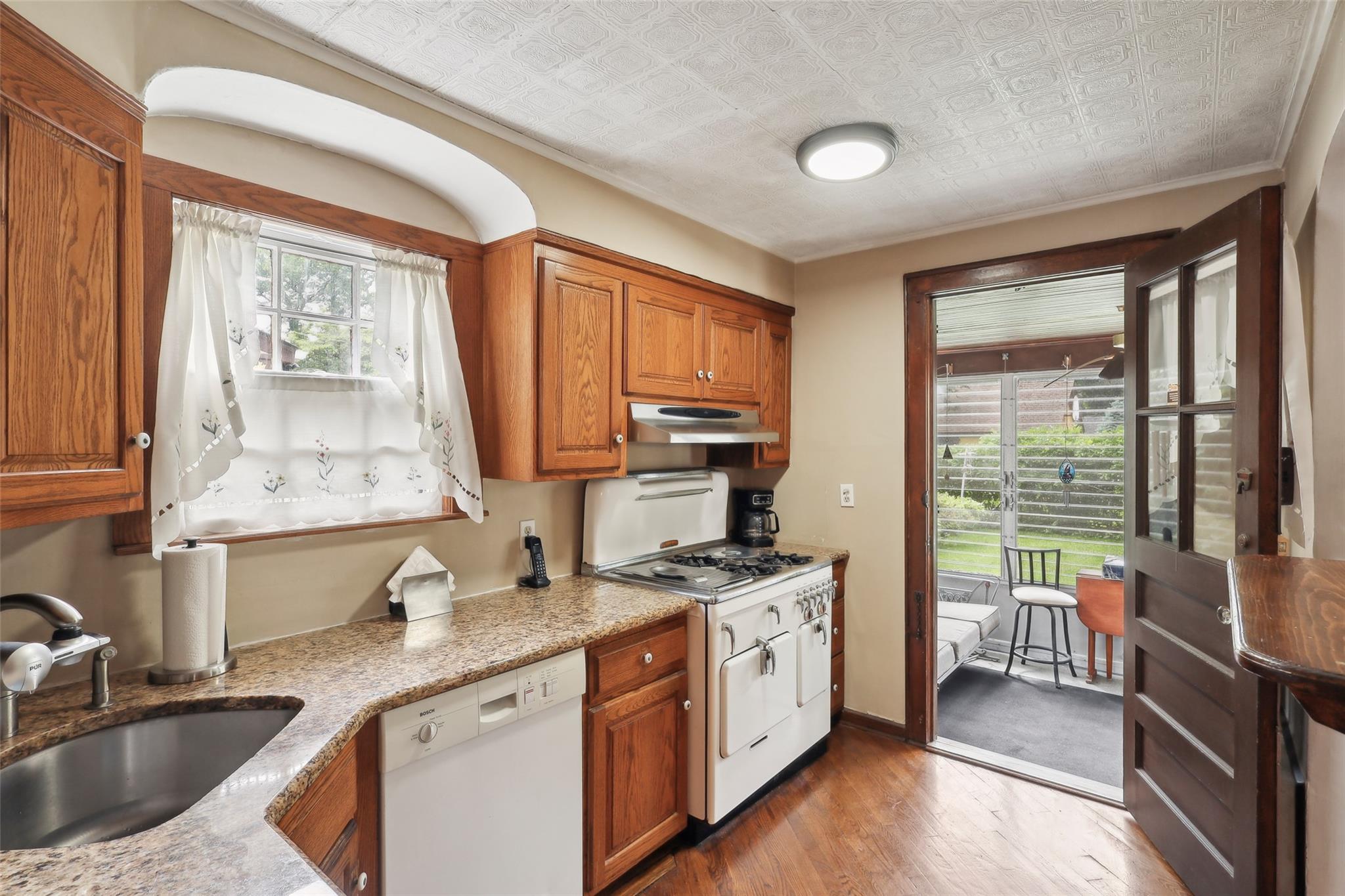236 Crocus Avenue, Floral Park, New York image 13