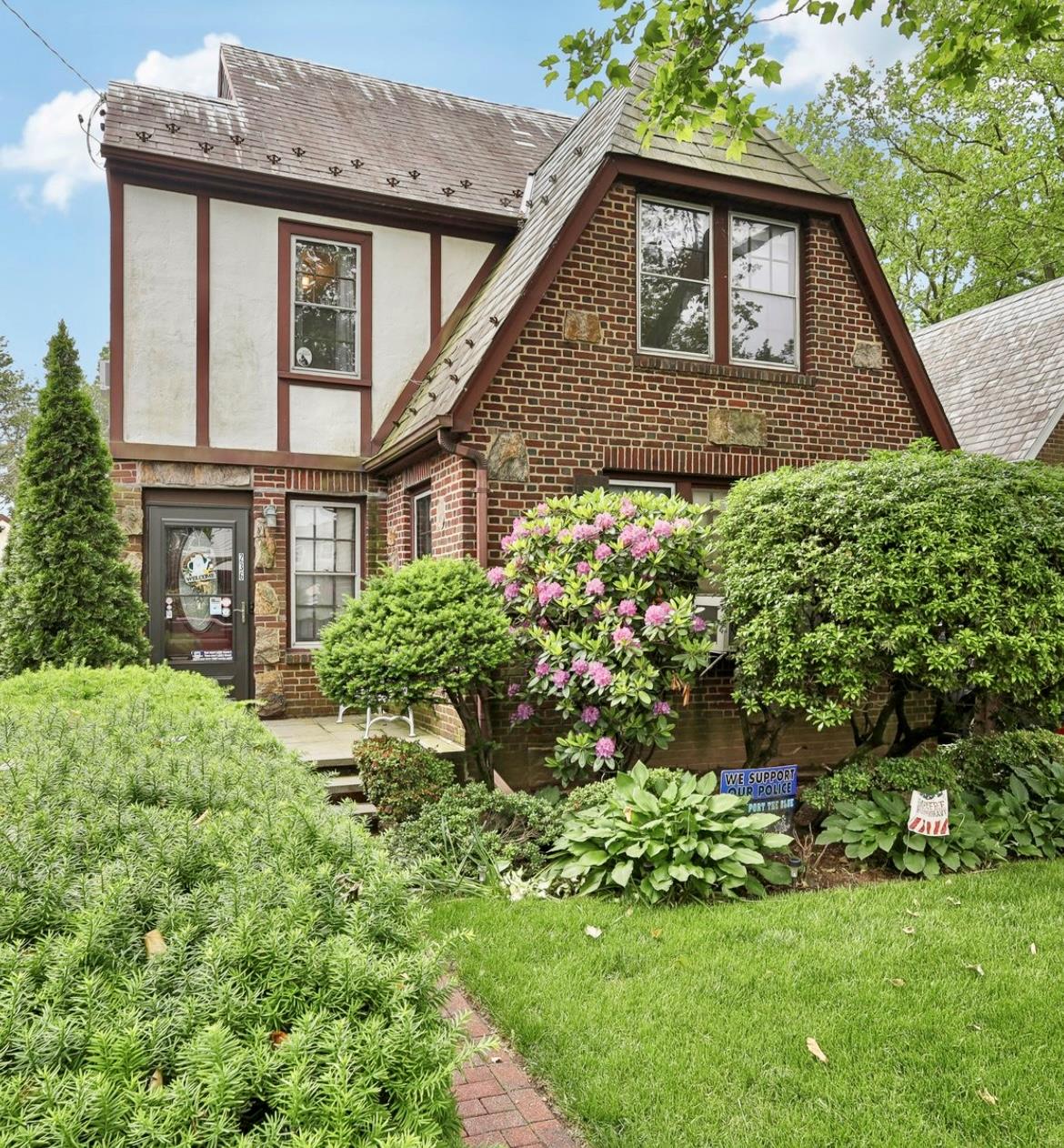 236 Crocus Avenue, Floral Park, New York image 2