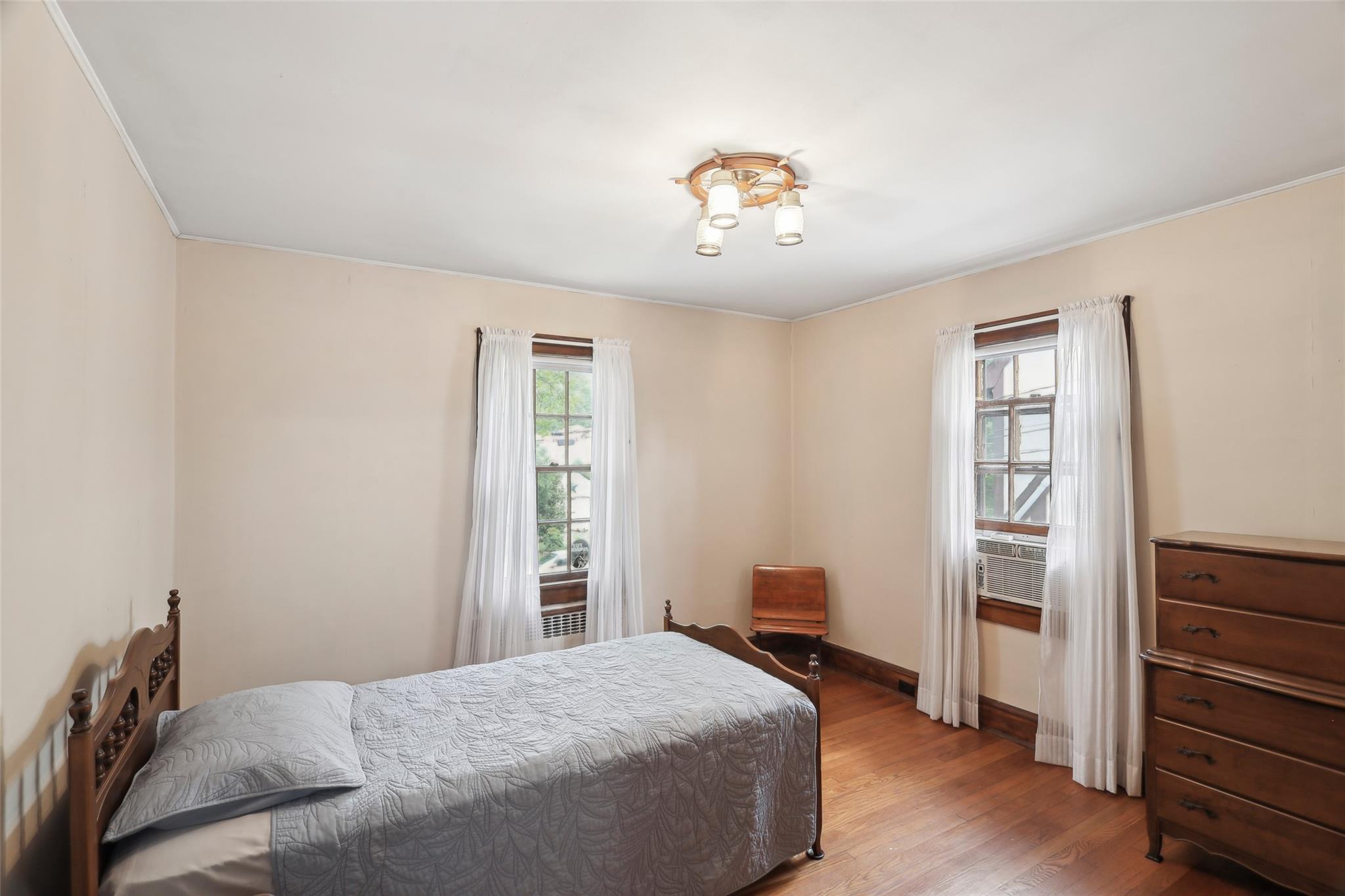 236 Crocus Avenue, Floral Park, New York image 21