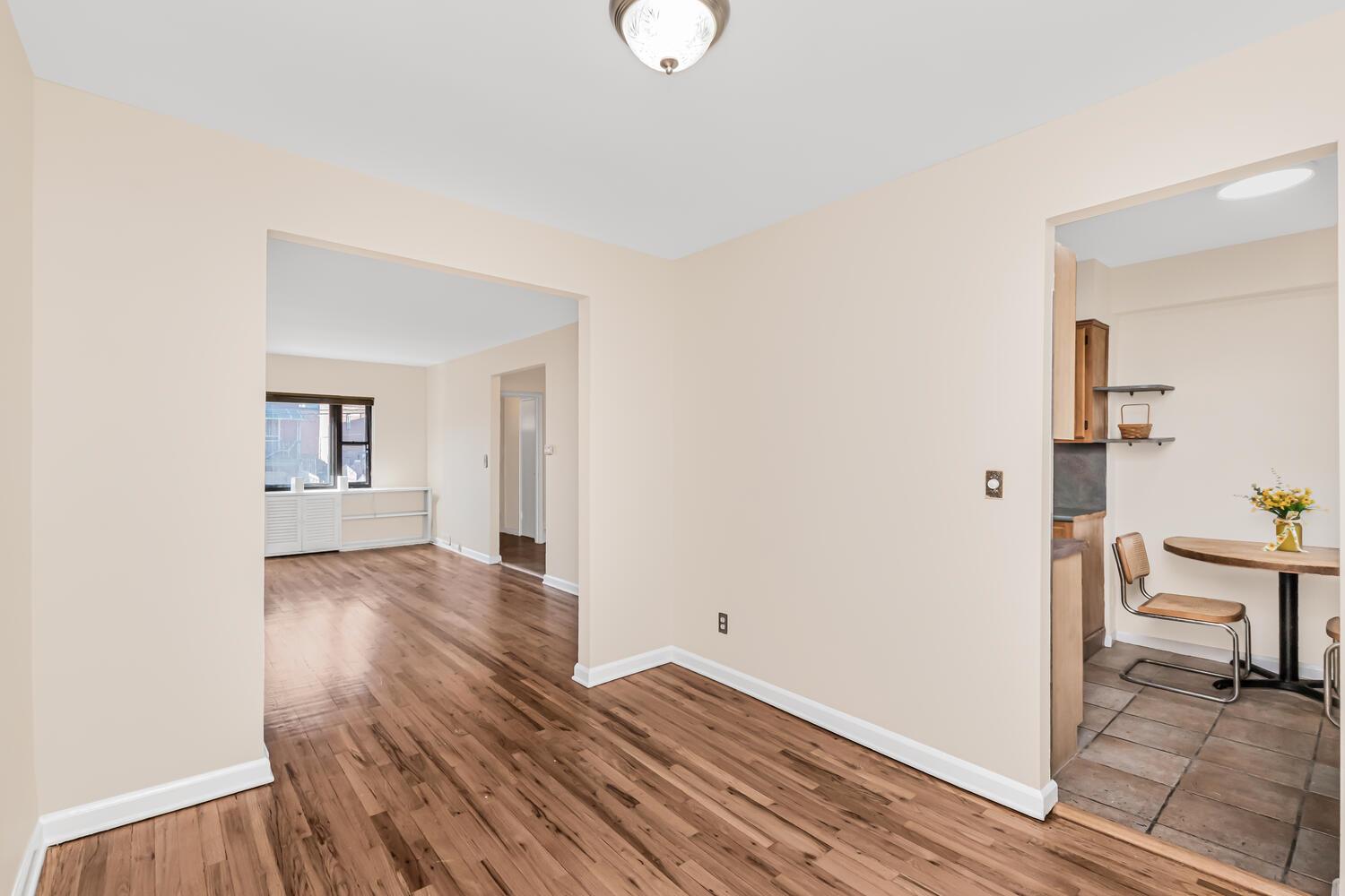 967 E 228th Street, Bronx, New York image 3
