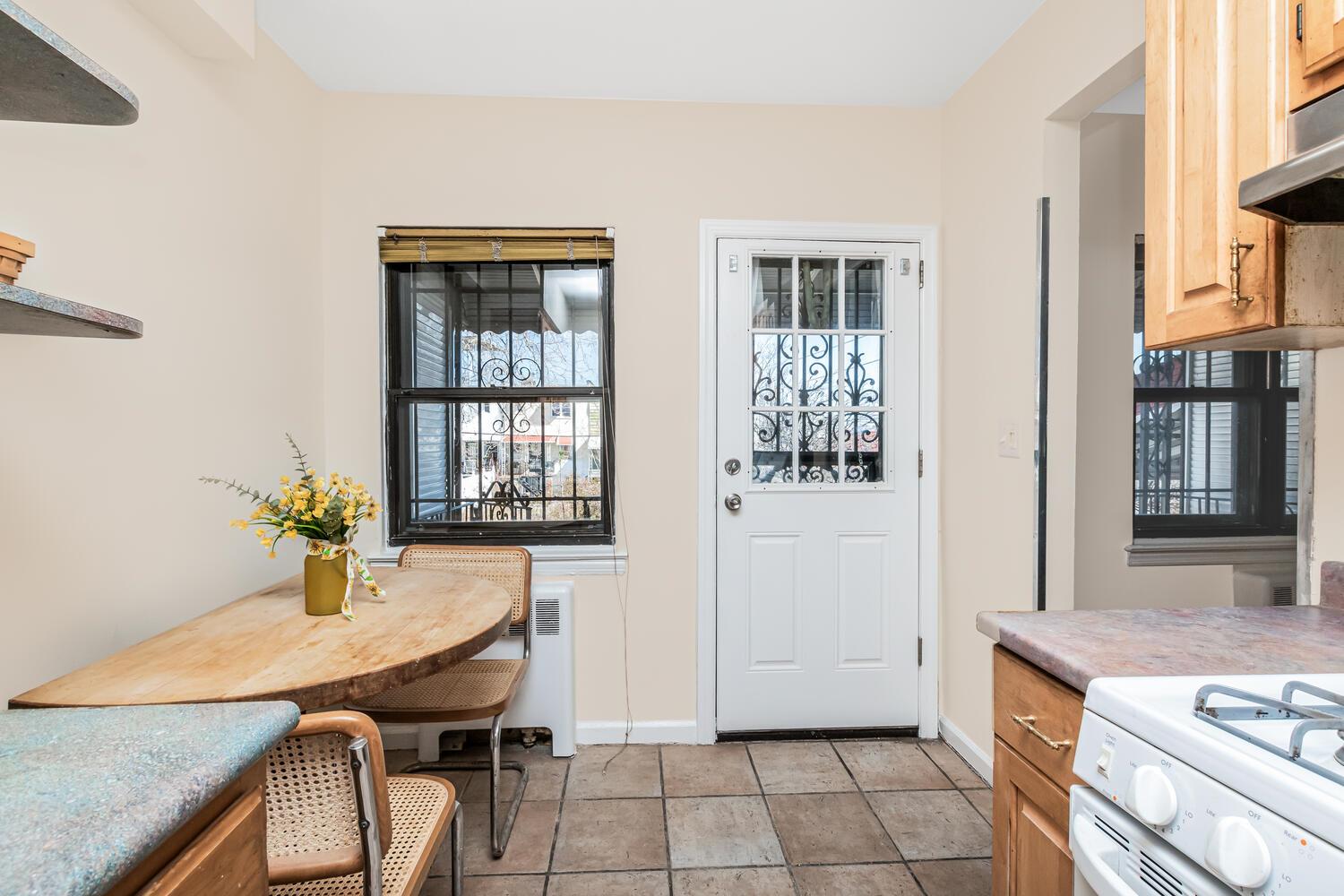 967 E 228th Street, Bronx, New York image 6