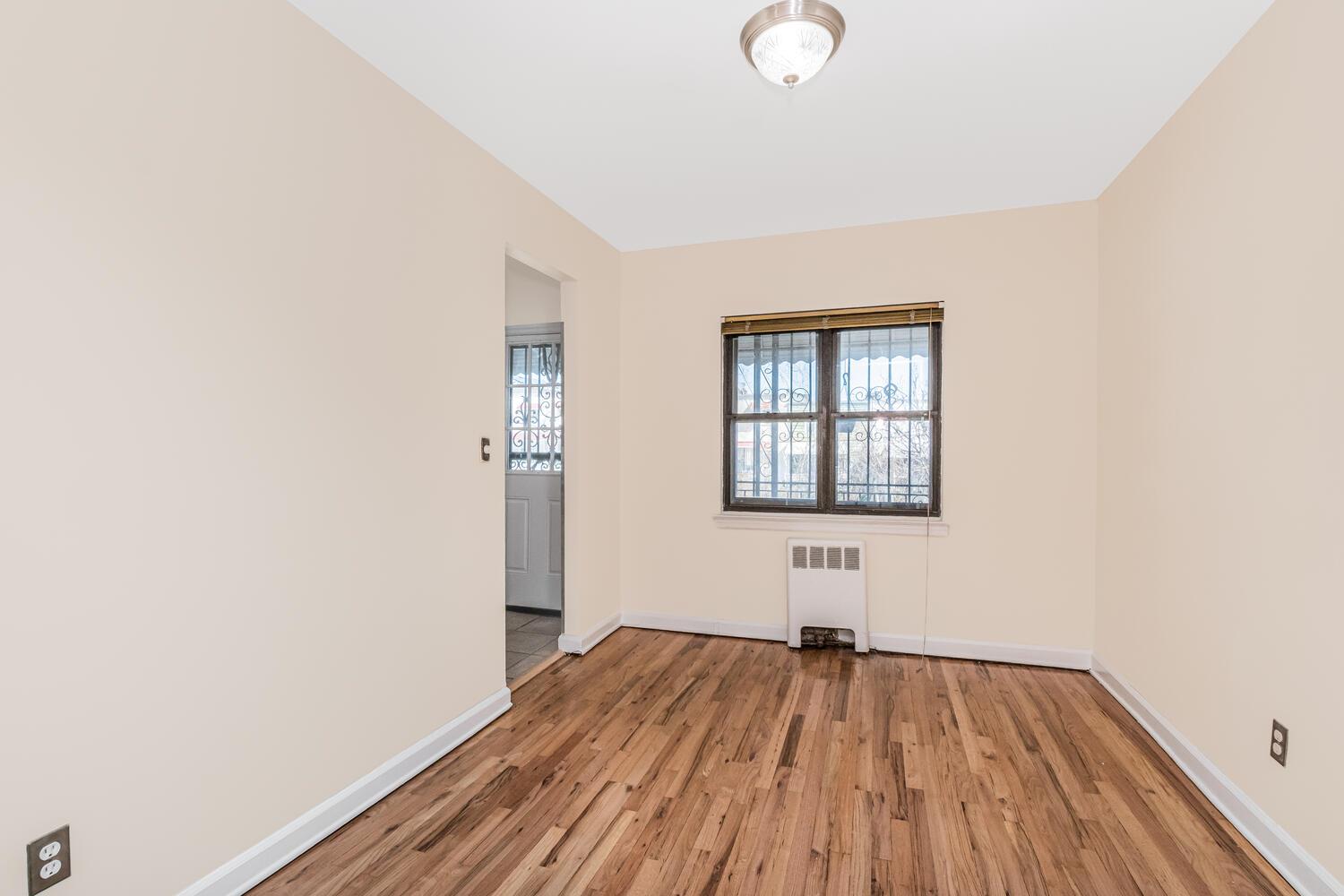 967 E 228th Street, Bronx, New York image 4