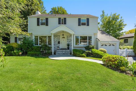 6 Overhill Lane Roslyn NY 11576