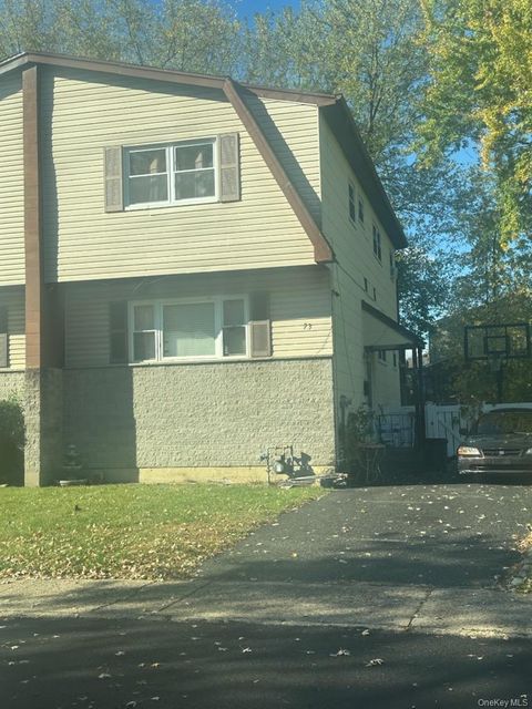Photo of 73 Lonergan Drive, Suffern, NY 10901 (MLS # 927589)