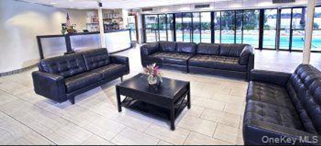 Photo of 162 20 9 Avenue #6C, Beechhurst, NY 11357 (MLS # 961167)