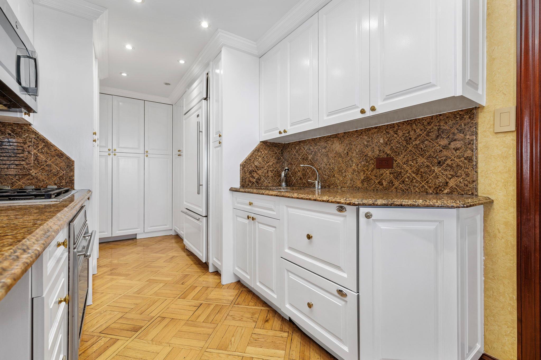 11201 Queens Boulevard #10B, Forest Hills, New York image 8