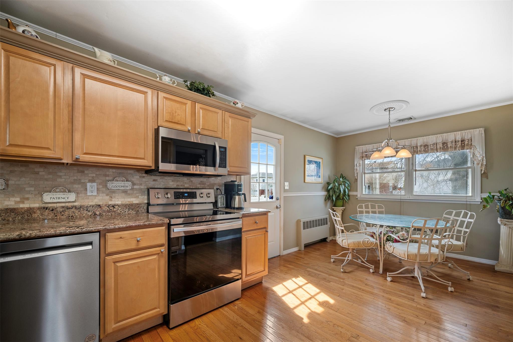 732 Bonnie Drive, Baldwin Harbor, Florida image 17