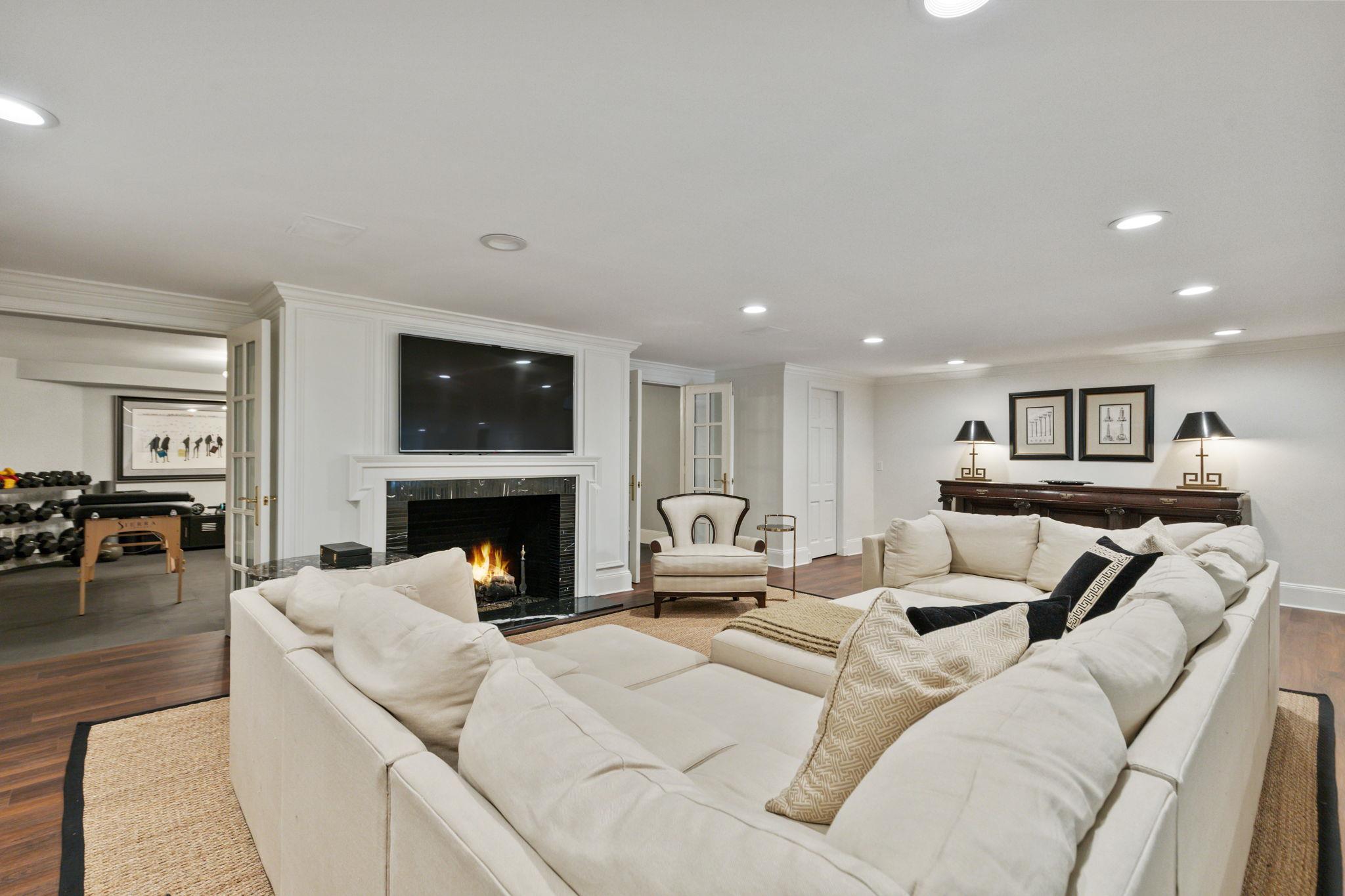 8 Boxwood Lane, Rye, New York image 47