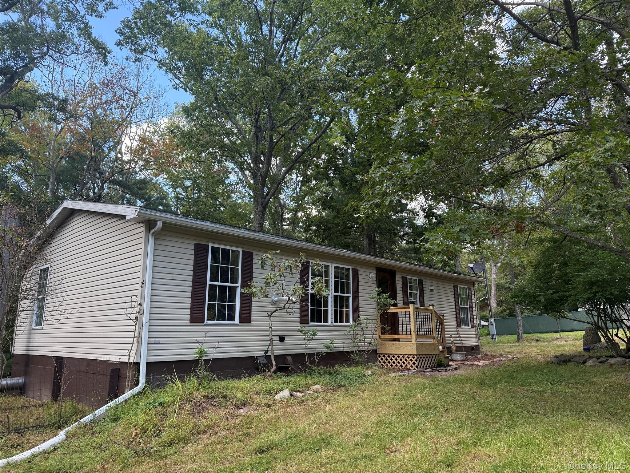 35 Oneida Trail
