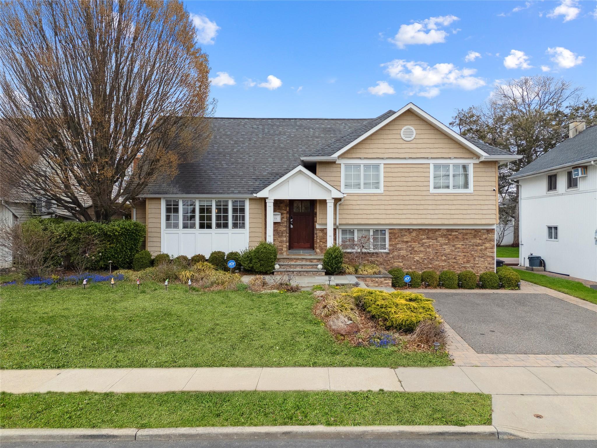 104 Murray Drive, Oceanside, New York image 27