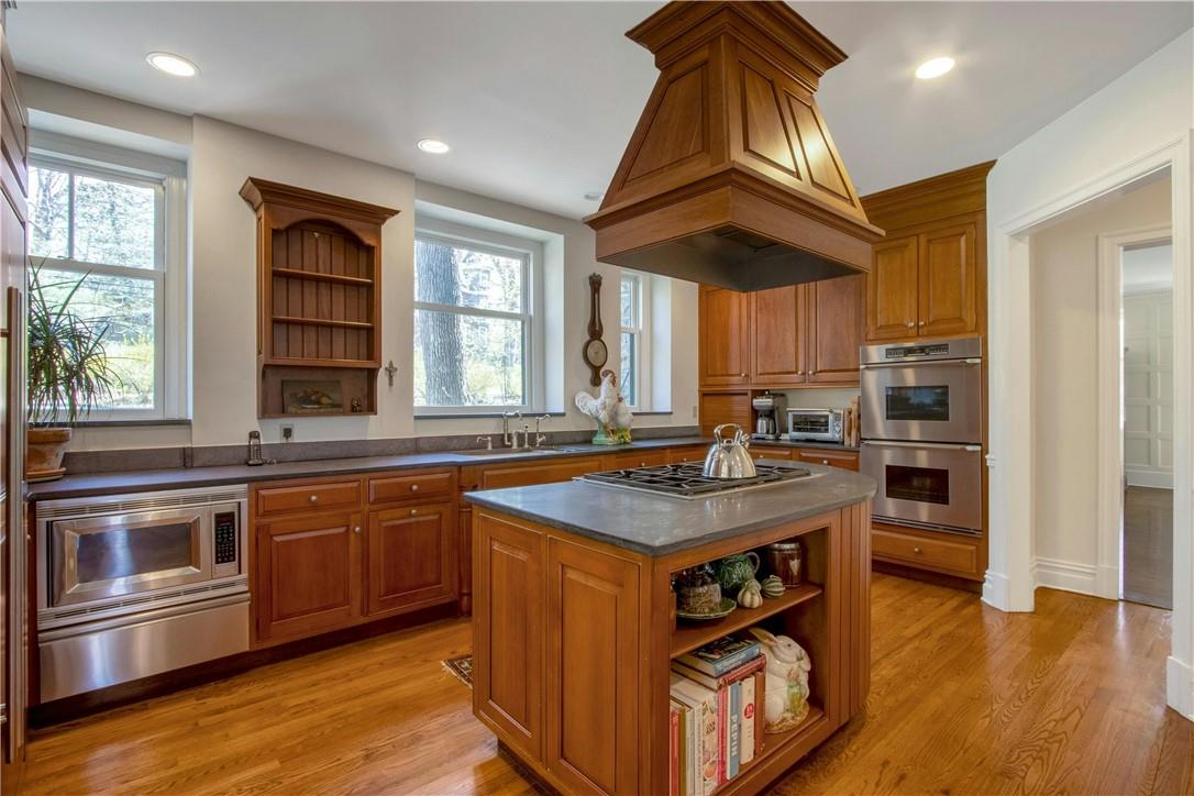 122 Circuit Road, Tuxedo Park, New York image 13