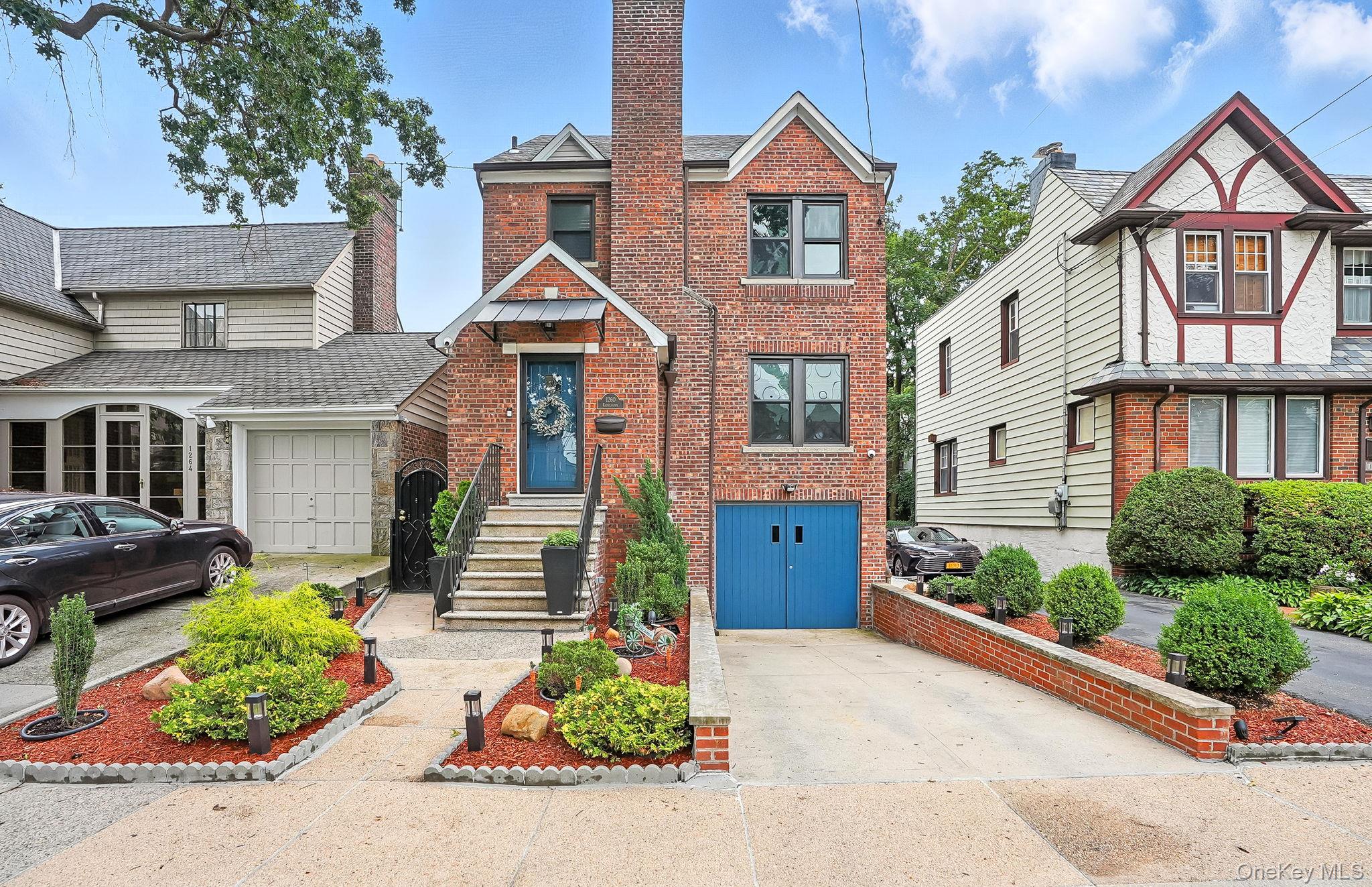 1260 Rhinelander Avenue