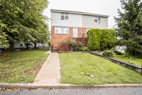 Photo of 246 Hoover Road, Yonkers, NY 10710 (MLS # 1047506)
