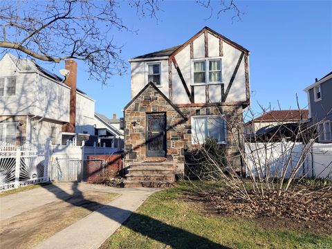 Homes For Sale - 13309 Van Wyck Expressway<br/> Jamaica, NY 11436