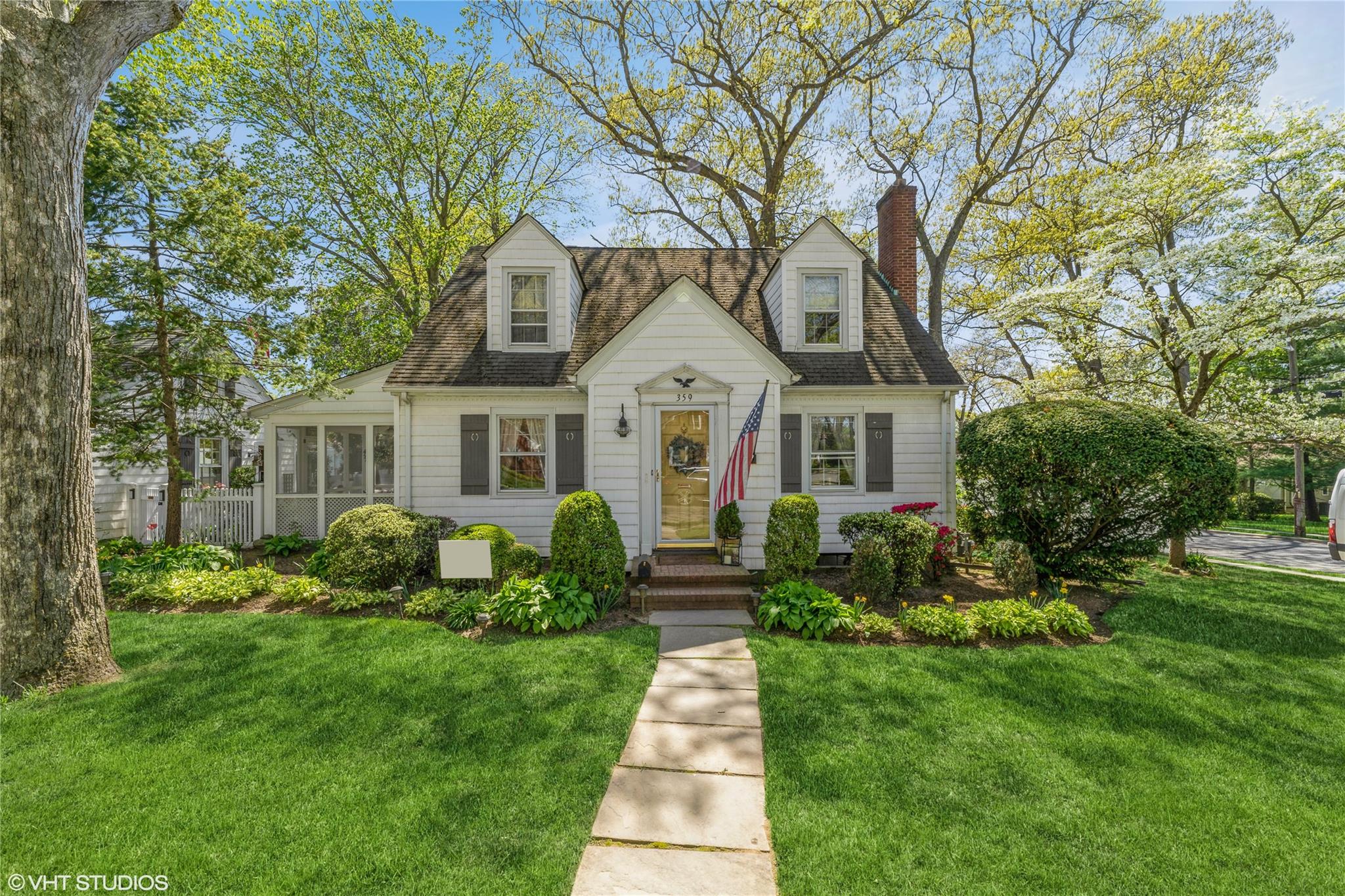 359 Mckinley Street, West Hempstead, New York image 1