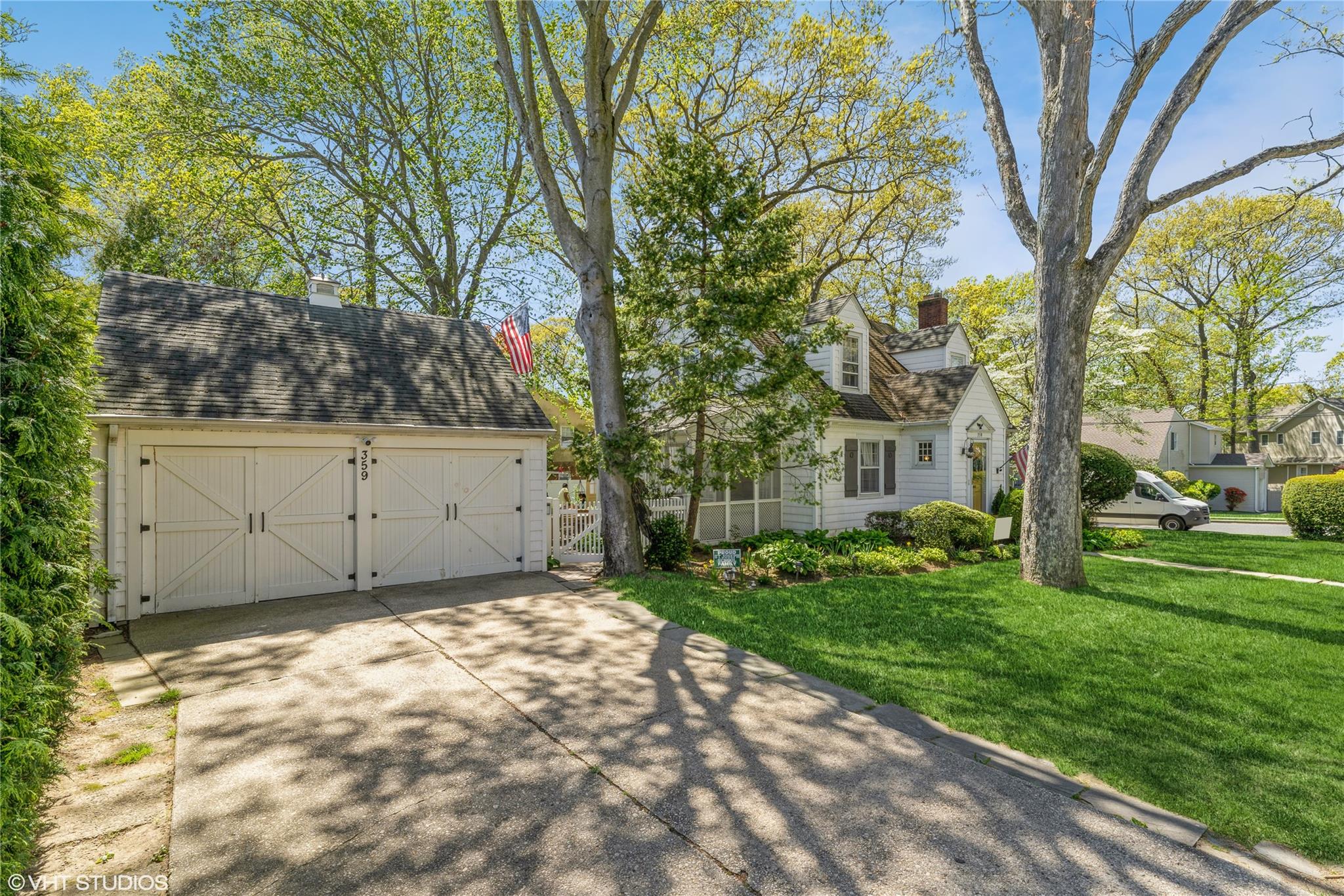 359 Mckinley Street, West Hempstead, New York image 2
