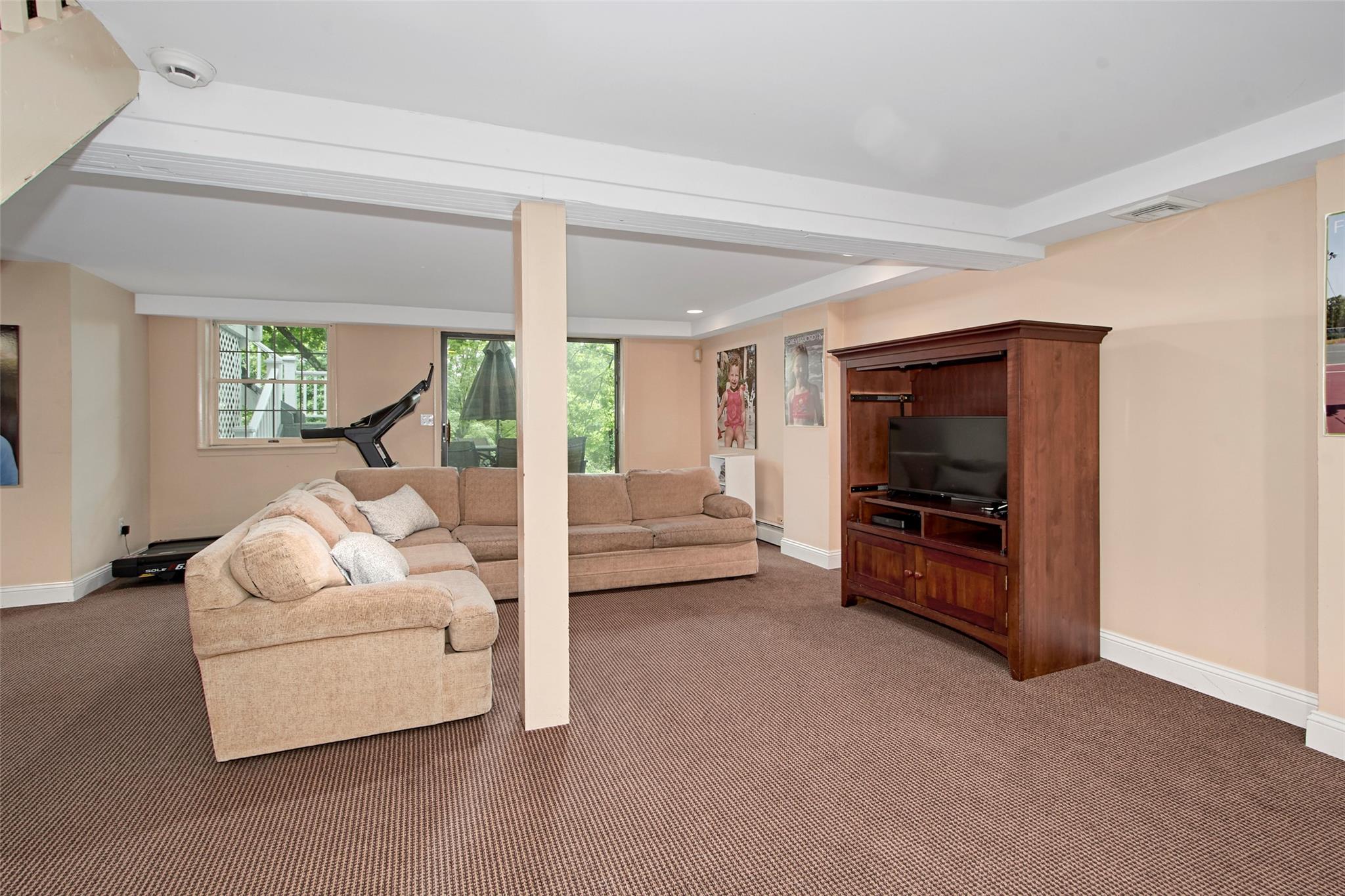 Mount Kisco, New York 10549, United States, 4 Bedrooms Bedrooms, ,3 BathroomsBathrooms,Residential,Active,135528