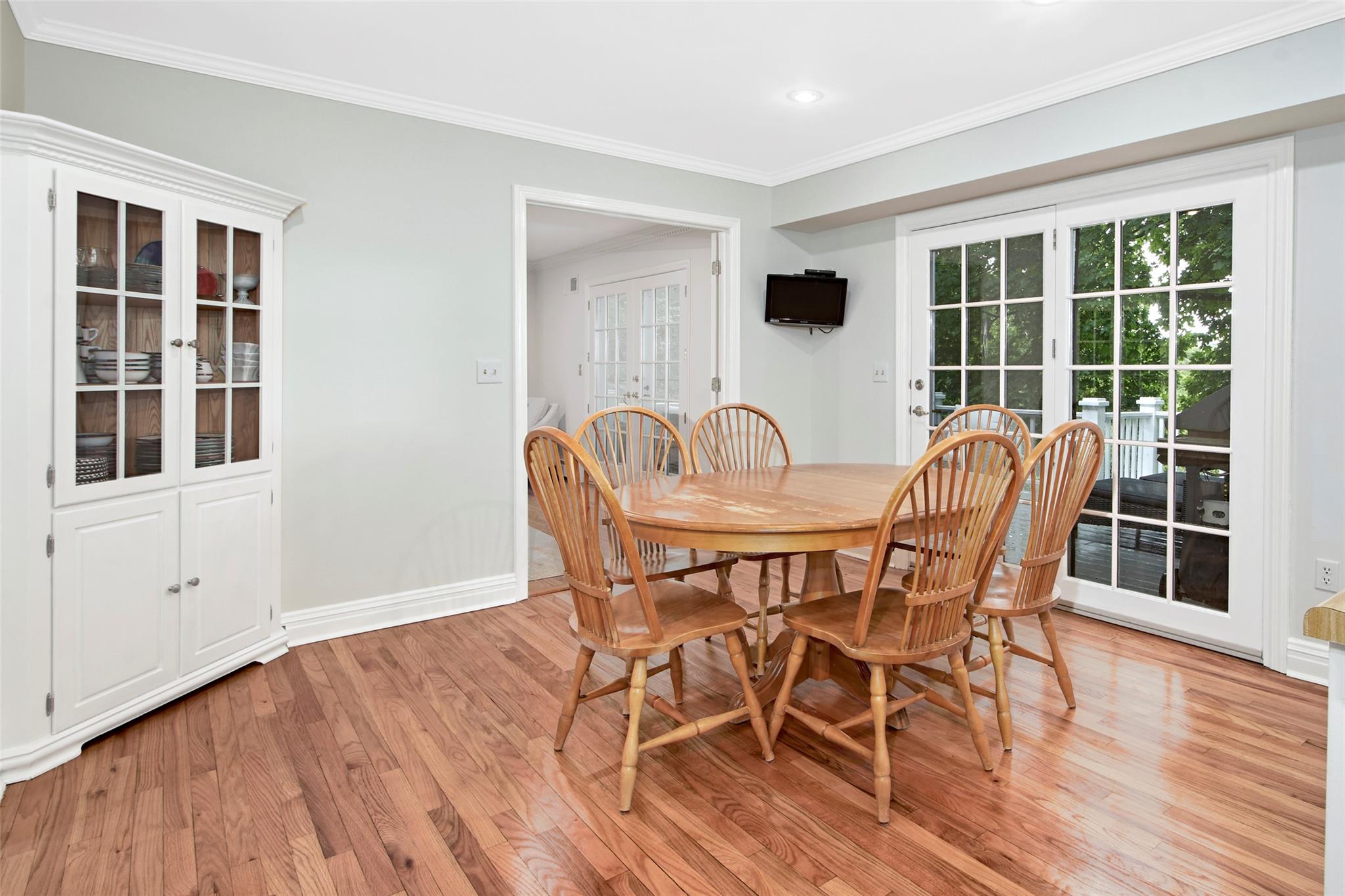 Mount Kisco, New York 10549, United States, 4 Bedrooms Bedrooms, ,3 BathroomsBathrooms,Residential,Active,135528