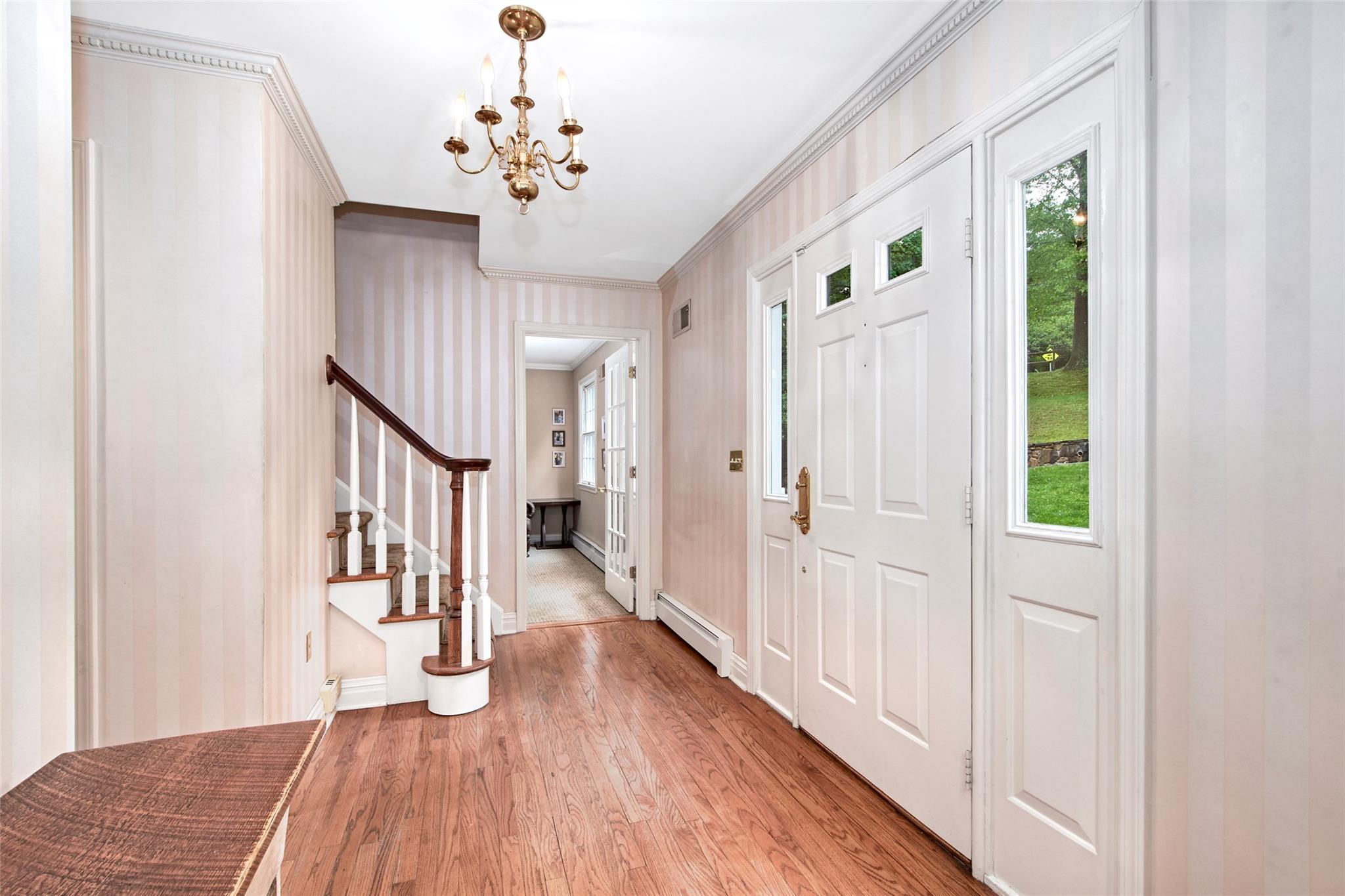 Mount Kisco, New York 10549, United States, 4 Bedrooms Bedrooms, ,3 BathroomsBathrooms,Residential,Active,135528