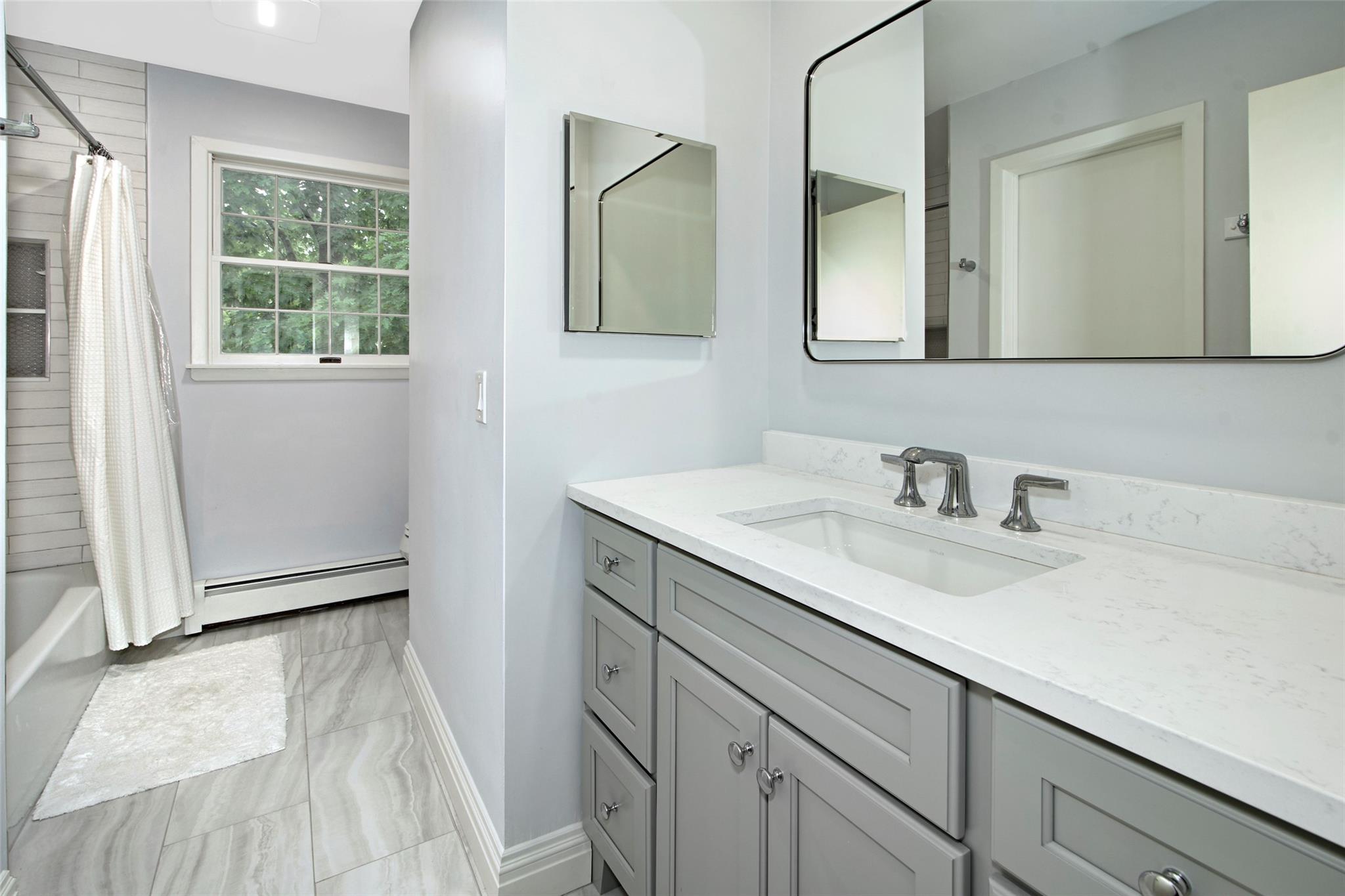 Mount Kisco, New York 10549, United States, 4 Bedrooms Bedrooms, ,3 BathroomsBathrooms,Residential,Active,135528