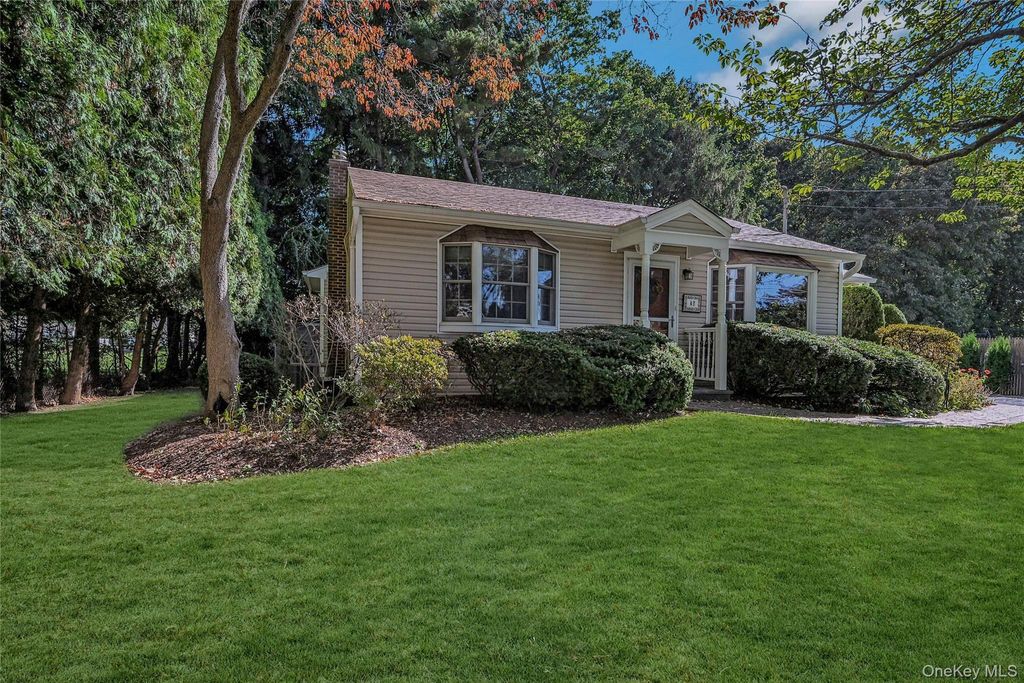 Photo of 43 Poplar Street, Port Jefferson Station, NY 11776 (MLS # 912646)