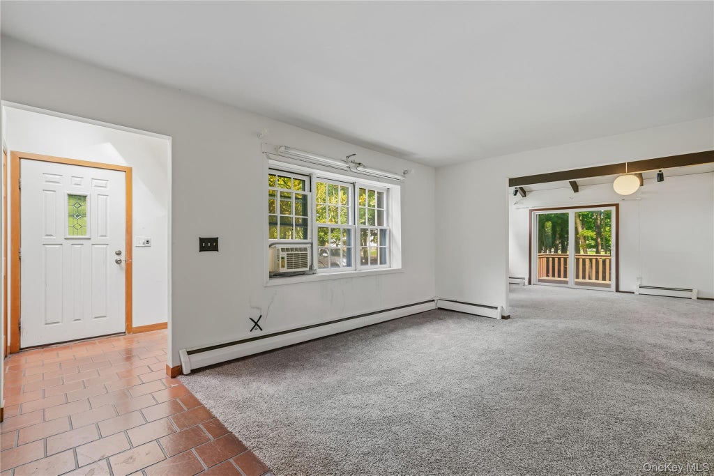 Photo of 3 Old Pomona Road, Suffern, NY 10901 (MLS # 1047984)