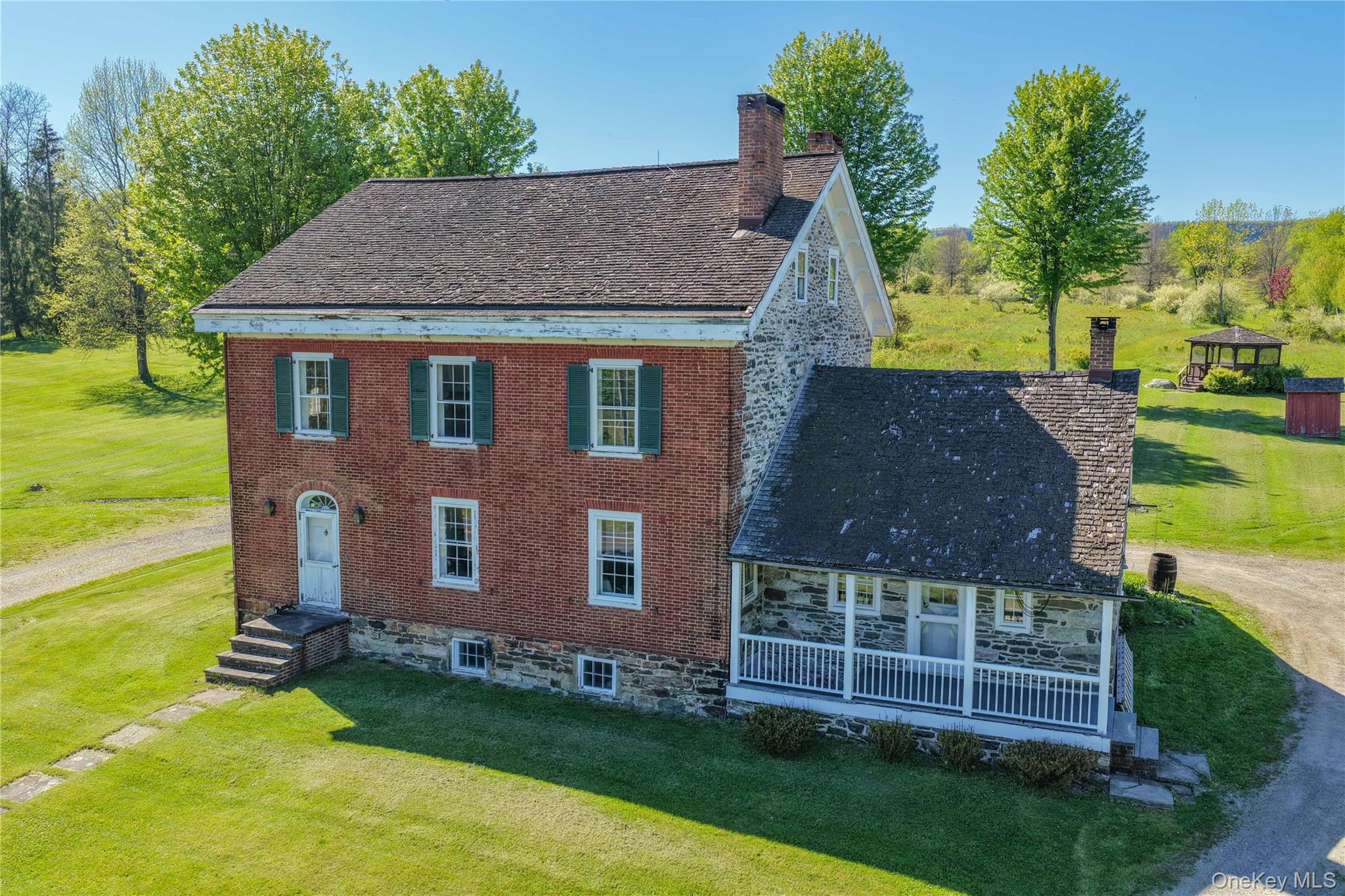 652 Albany Post Road