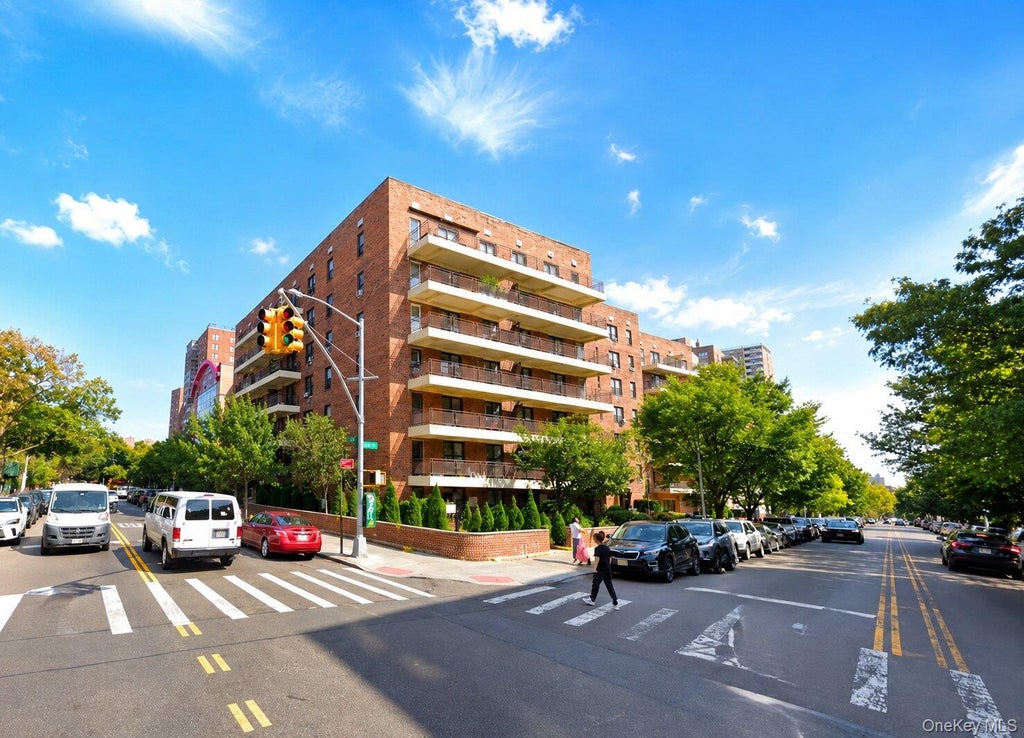 Photo of 13710 Franklin Avenue #311, Flushing, NY 11355 (MLS # 1038865)