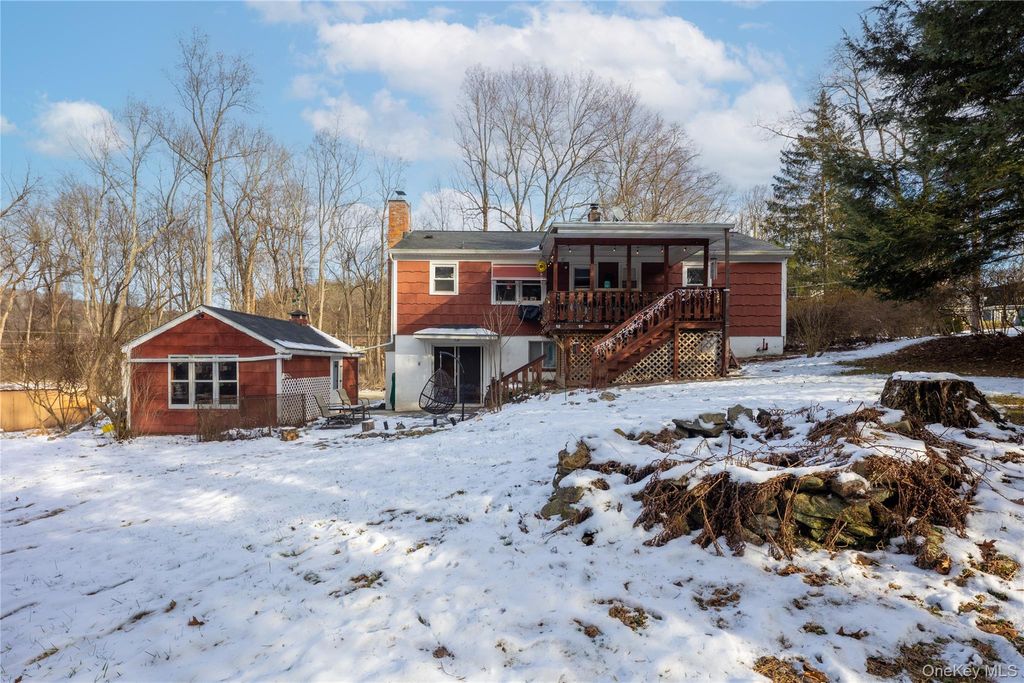 Photo of 3 Easy Street, Hopewell Junction, NY 12533 (MLS # 941543)