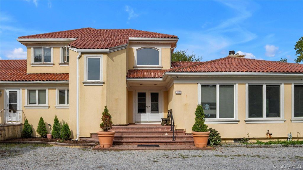 Photo of 3400 Dignans Road, Cutchogue, NY 11935 (MLS # 923175)