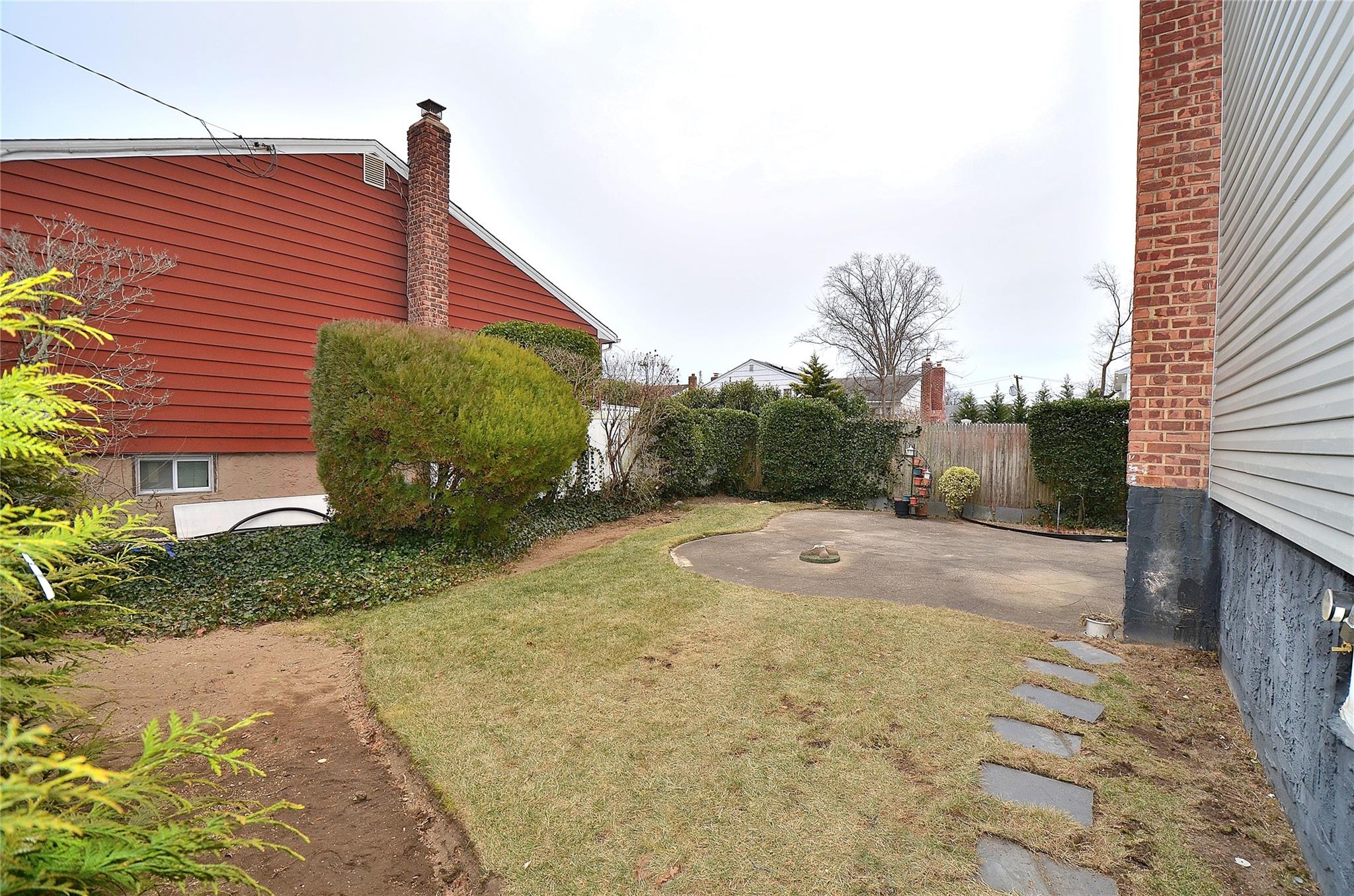 668 Jeffrey Drive, Baldwin, New York image 32