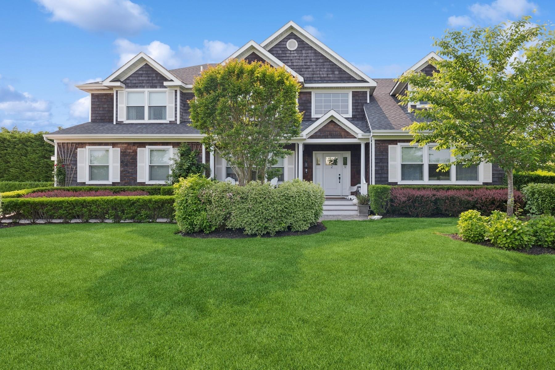Fall Court, Southampton, Hamptons, NY - 5 Bedrooms  
7 Bathrooms - 